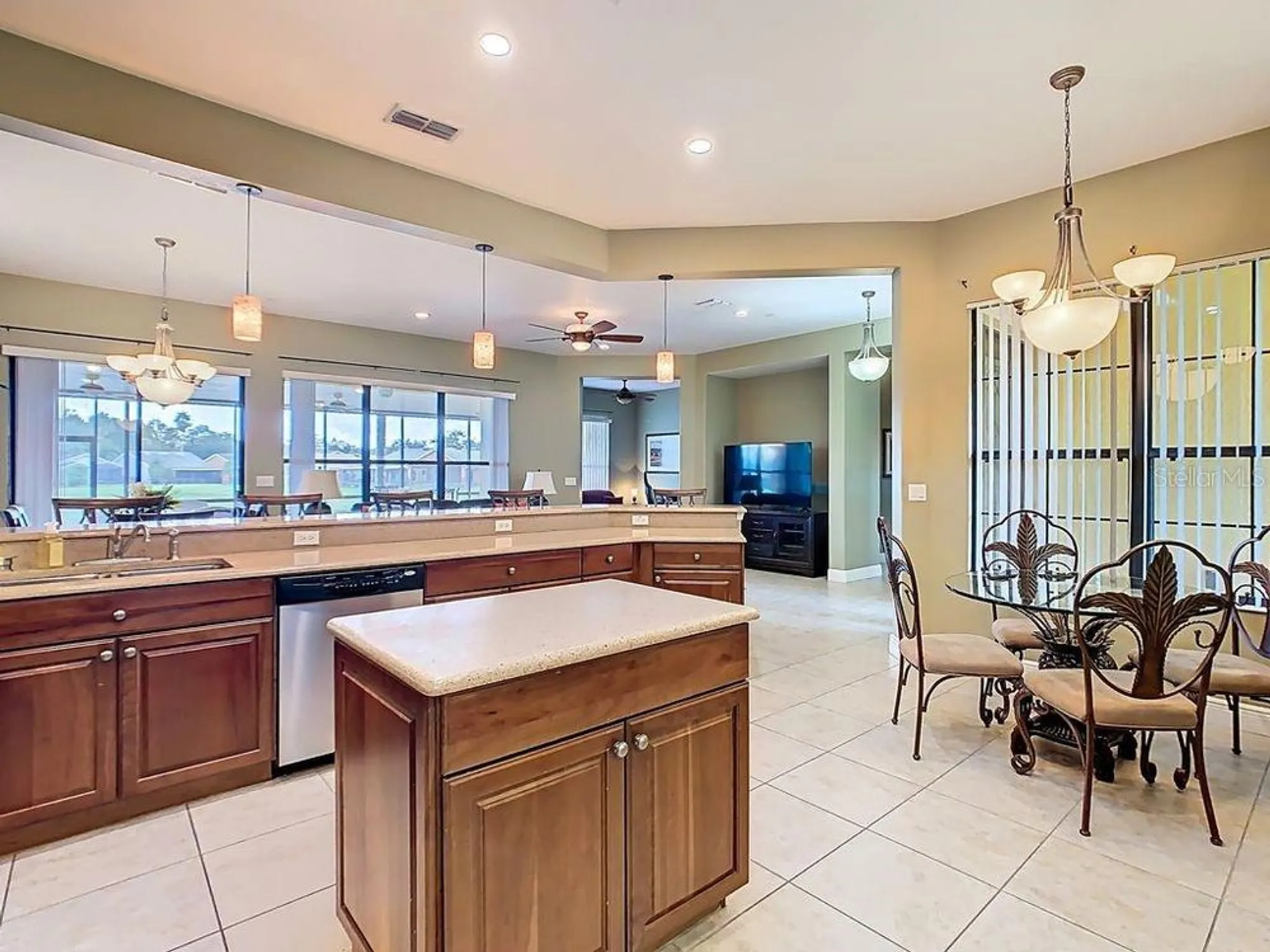 Property Slideshow image 15 of 63 | 639 villa park rd, Kissimmee, FL, 34759