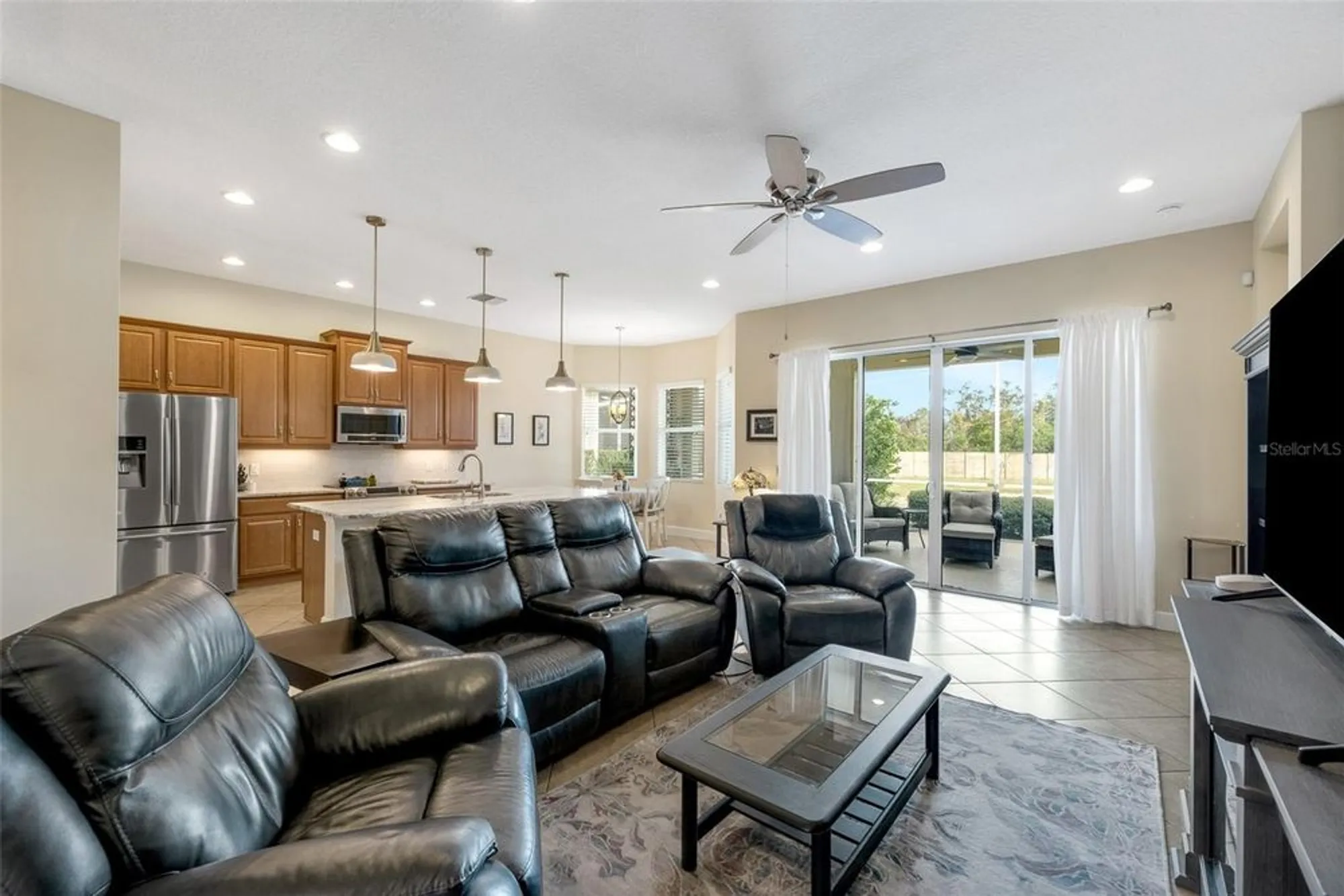 Property Slideshow image 6 of 35 | 1649 emerald dunes dr, Sun City Center, FL, 33573