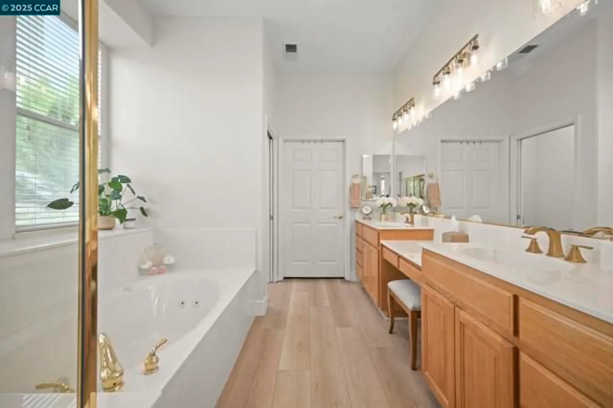 Property Slideshow image 19 of 38 | 346 gladstone dr, Brentwood, CA, 94513