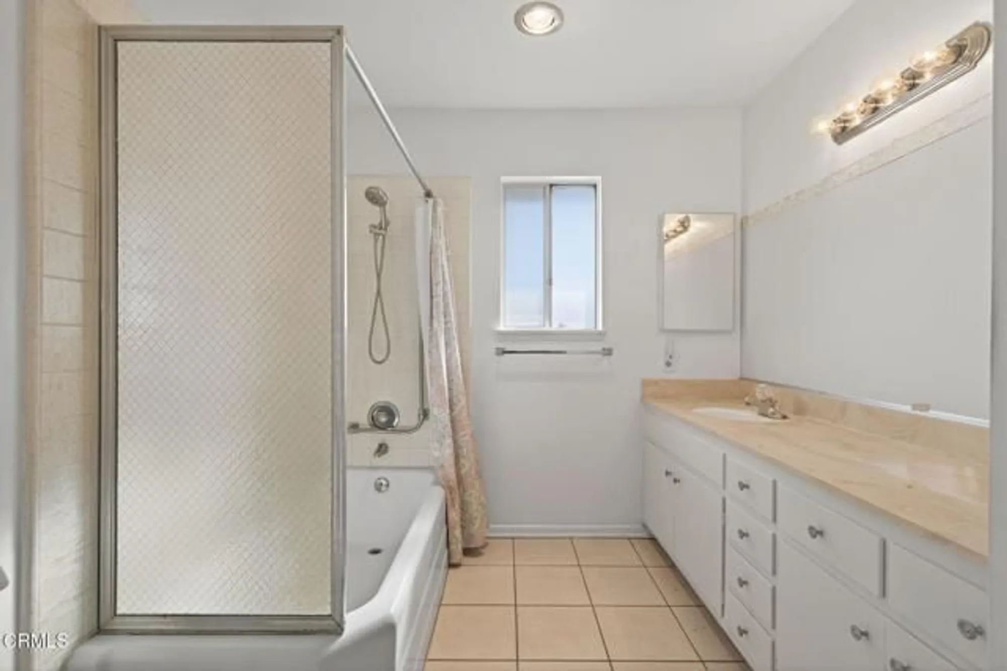 Property Slideshow image 25 of 51 | 151 w bay blvd, Port Hueneme, CA, 93041