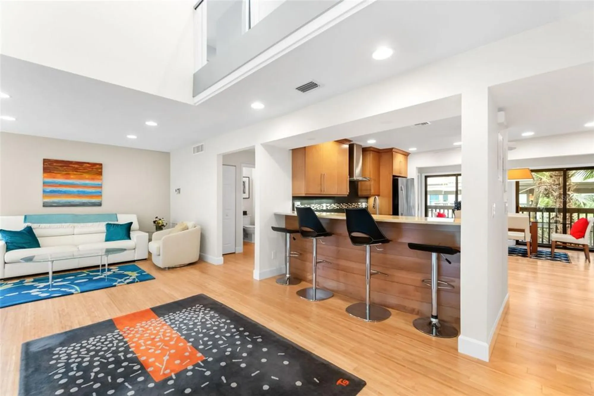 Property Slideshow image 11 of 69 | 1347 landings dr 6, Sarasota, FL, 34231