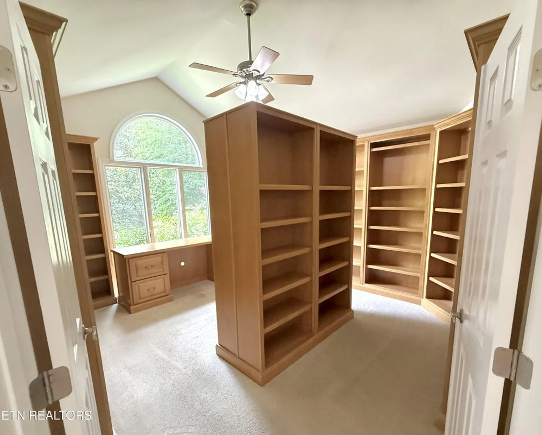 Property Slideshow image 26 of 55 | 17 kenwood ct, Crossville, TN, 38558