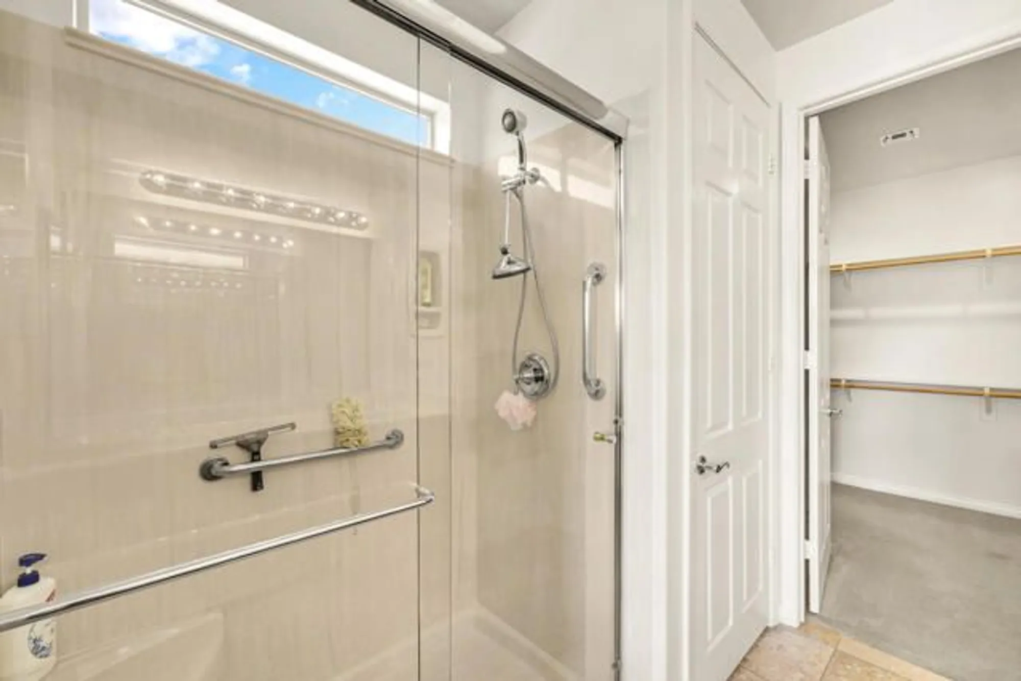 Property Slideshow image 20 of 42 | 80323 avenida linda vista, Indio, CA, 92203