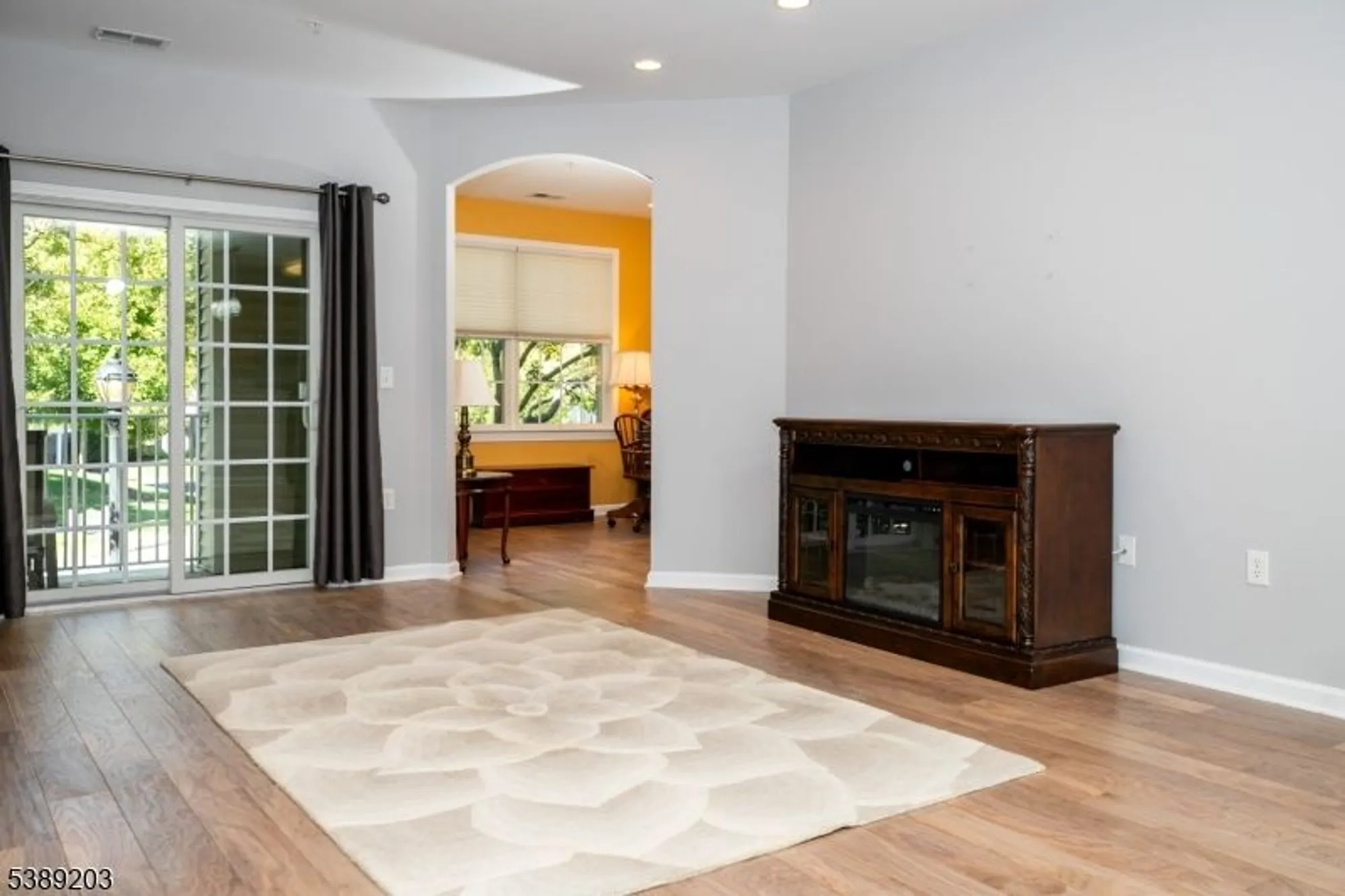 Property Slideshow image 9 of 32 | 11 zachary way, Mount Arlington, NJ, 07856