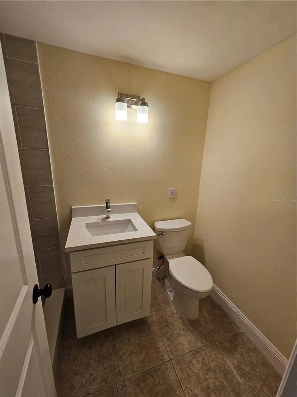 Property Slideshow image 6 of 30 | 5940 30th ave 106, Gulfport, FL, 33707