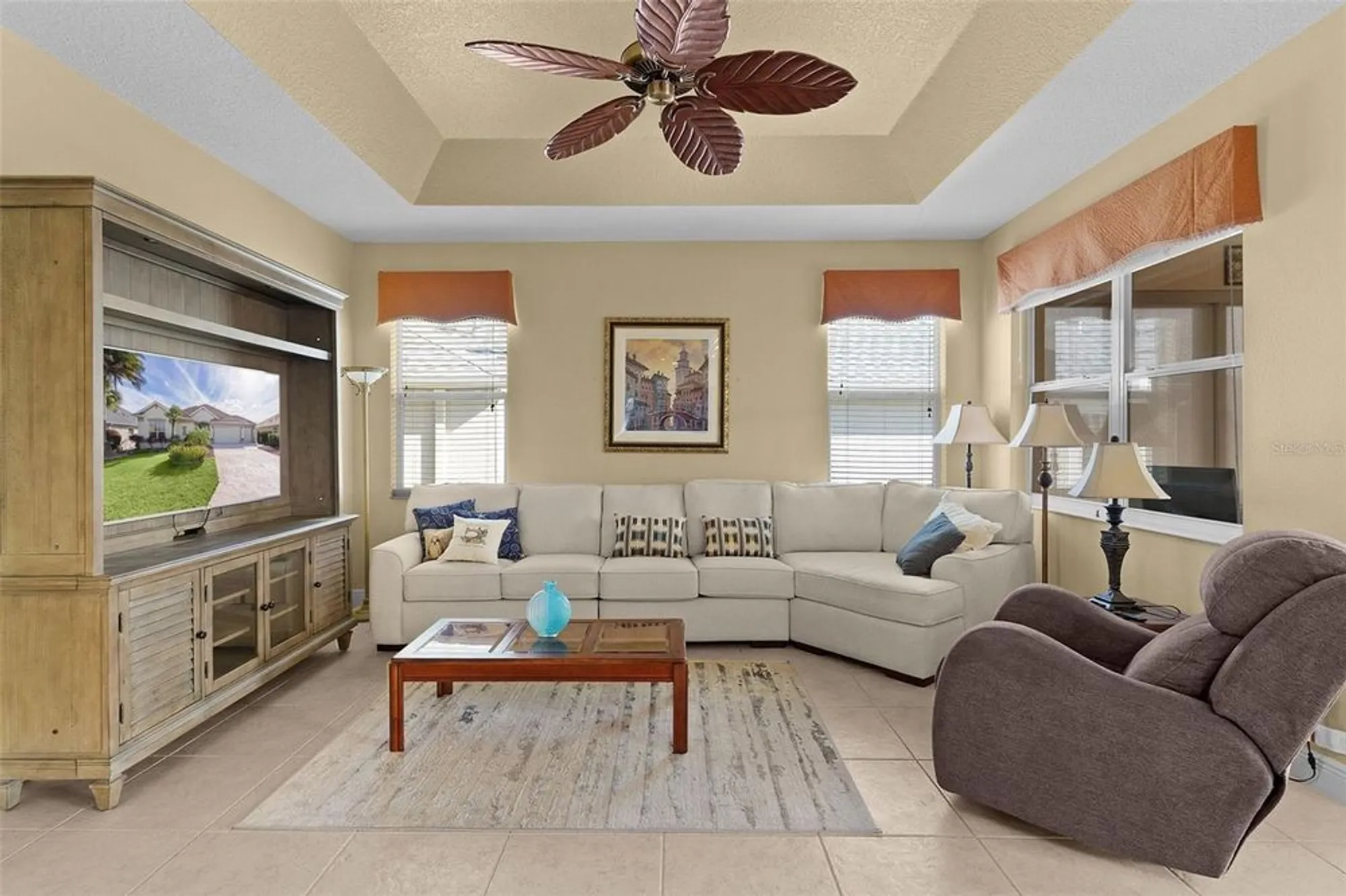 Property Slideshow image 6 of 48 | 578 inner cir, The Villages, FL, 32162