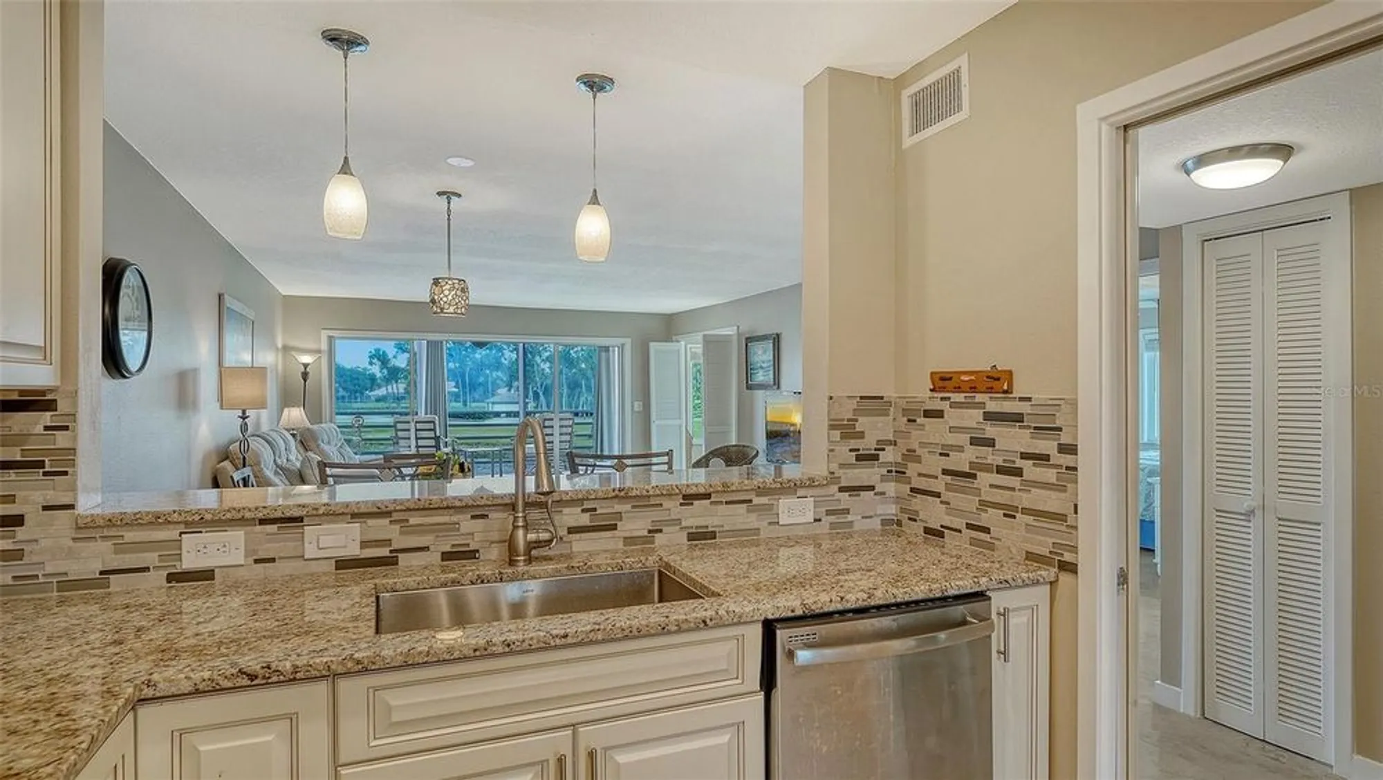 Property Slideshow image 15 of 48 | 7251 w country club dr 225, Sarasota, FL, 34243