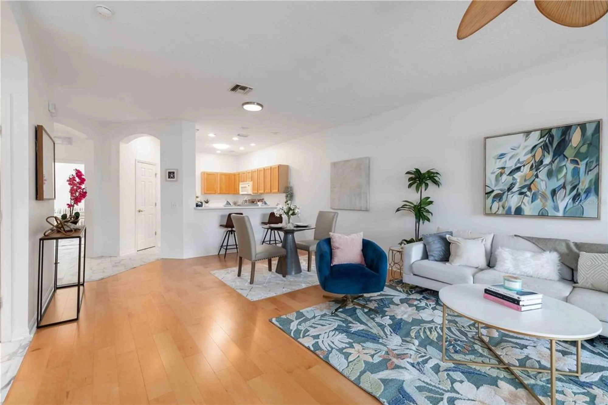 Property Slideshow image 21 of 39 | 4209 cascade falls dr, Sarasota, FL, 34243