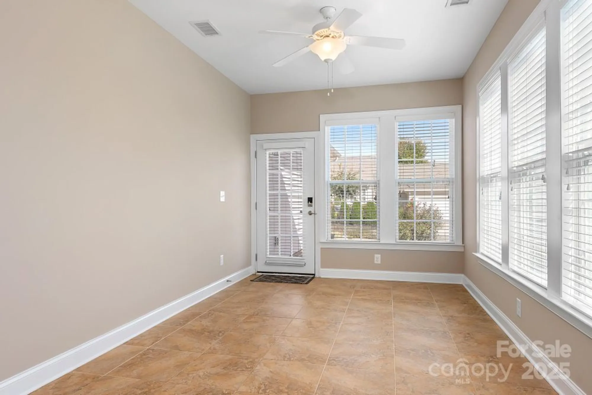 Property Slideshow image 18 of 41 | 18119 coulter pkwy, Cornelius, NC, 28031