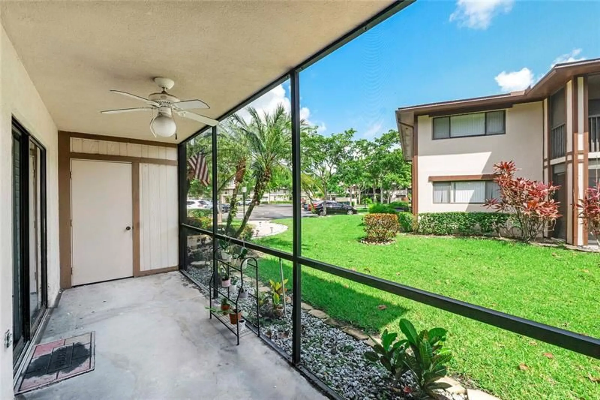 Property Slideshow image 12 of 21 | 9368 s belfort cir 105, Tamarac, FL, 33321