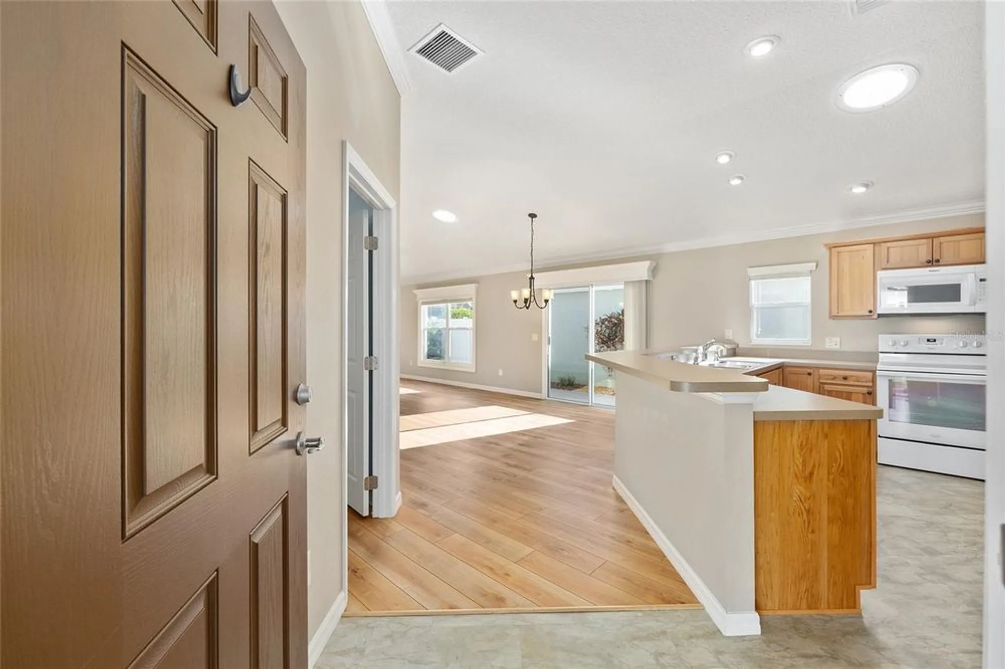 Property Slideshow image 10 of 58 | 1057 carver ct, The Villages, FL, 32163