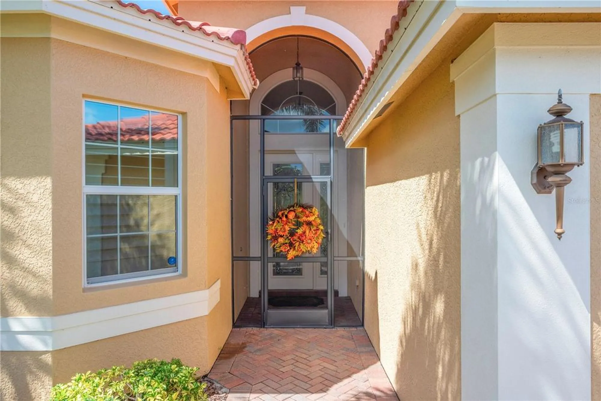 Property Slideshow image 5 of 49 | 15931 golden lakes dr, Wimauma, FL, 33598