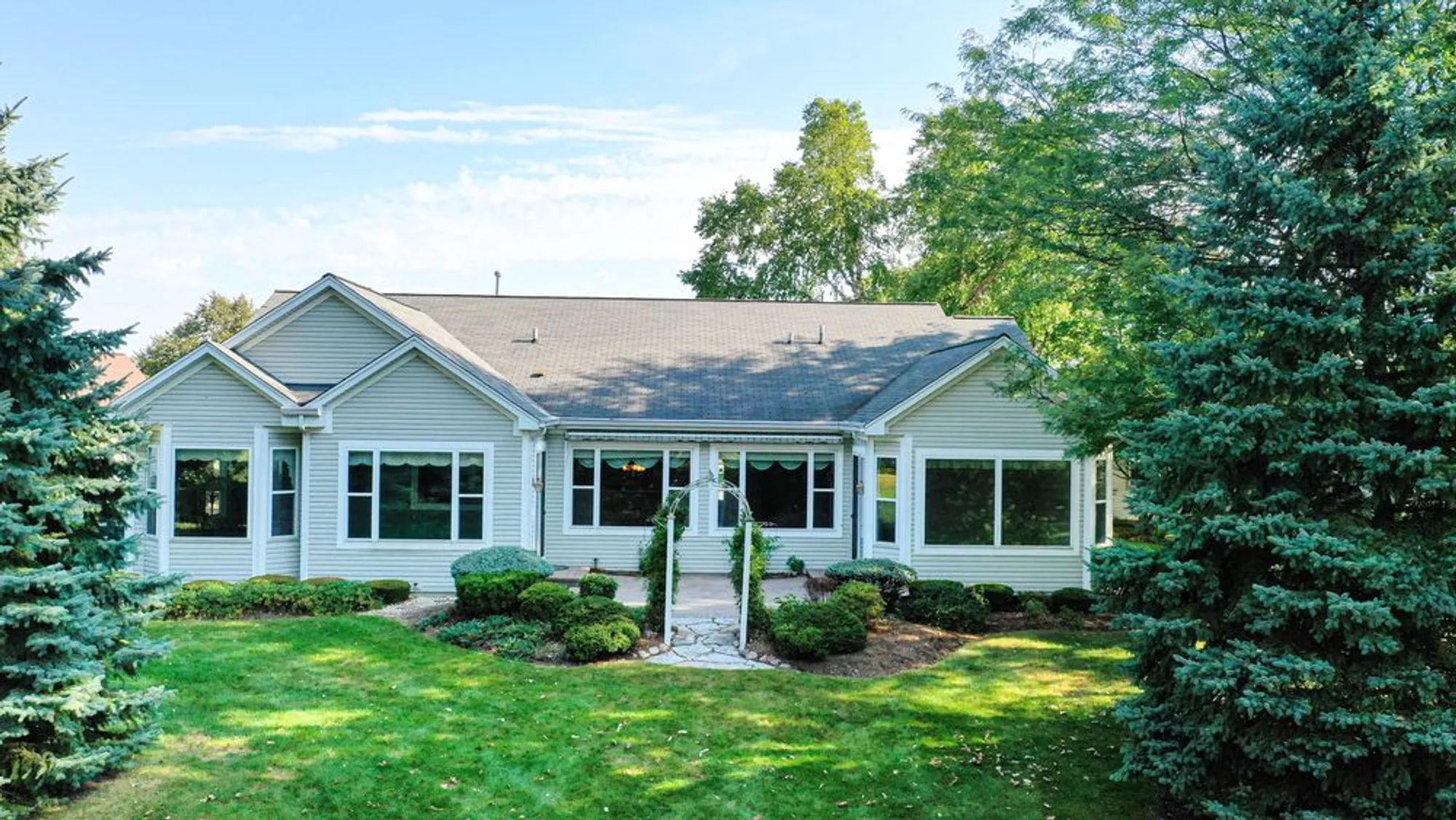 Property Slideshow image 32 of 36 | 12617 mulberry ct, Huntley, IL, 60142