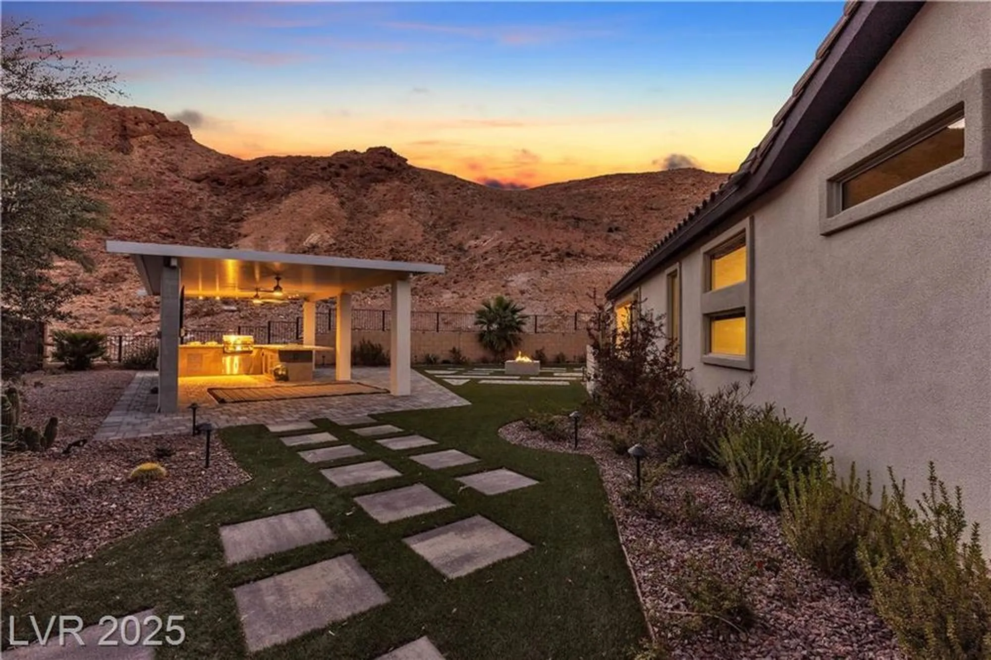 Property Slideshow image 6 of 76 | 11 acacia creek ct, Henderson, NV, 89011