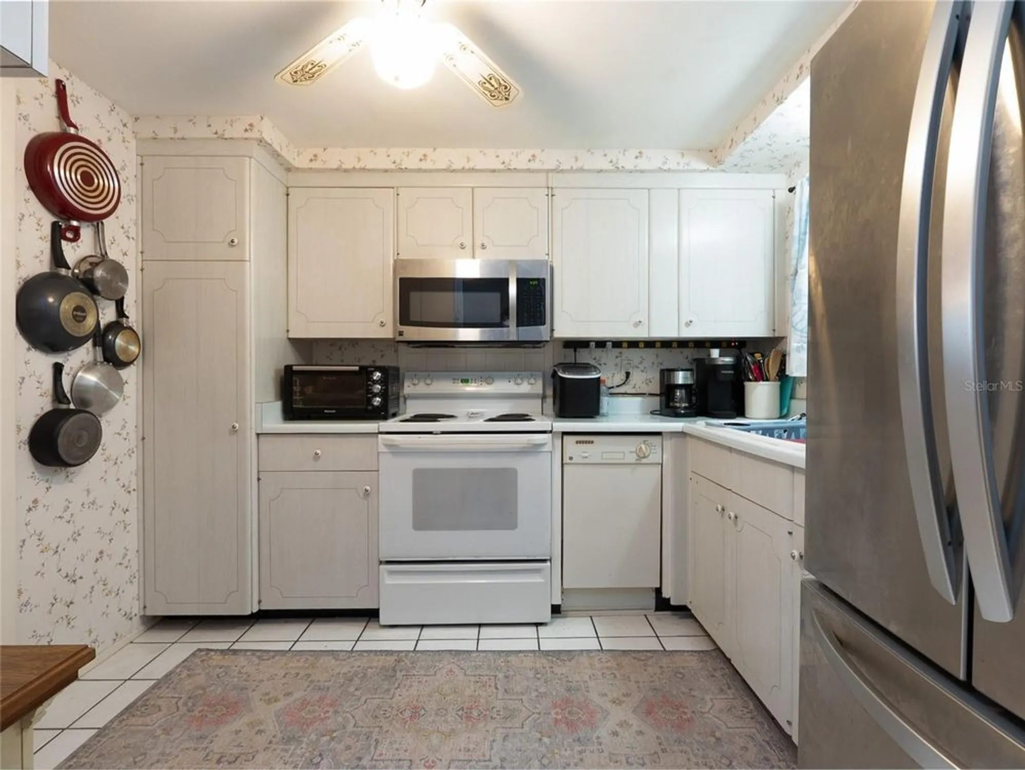 Property Slideshow image 6 of 21 | 1741 caribbean cir 13, Venice, FL, 34293