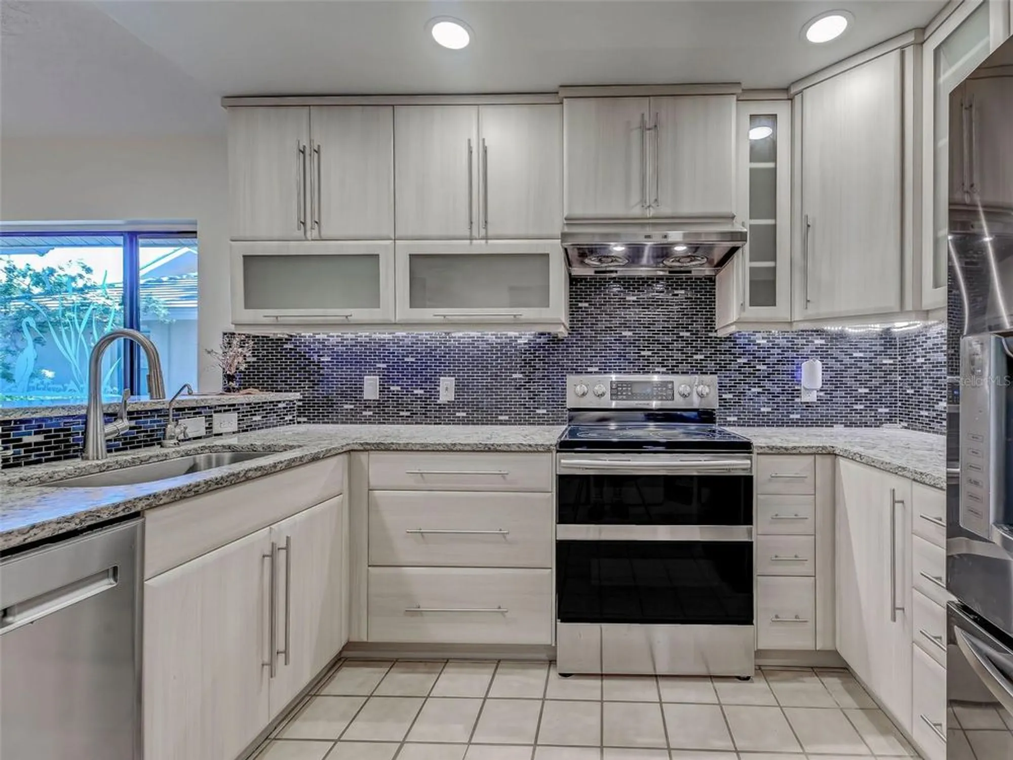 Property Slideshow image 19 of 68 | 263 southampton dr # 301, Venice, FL, 34293