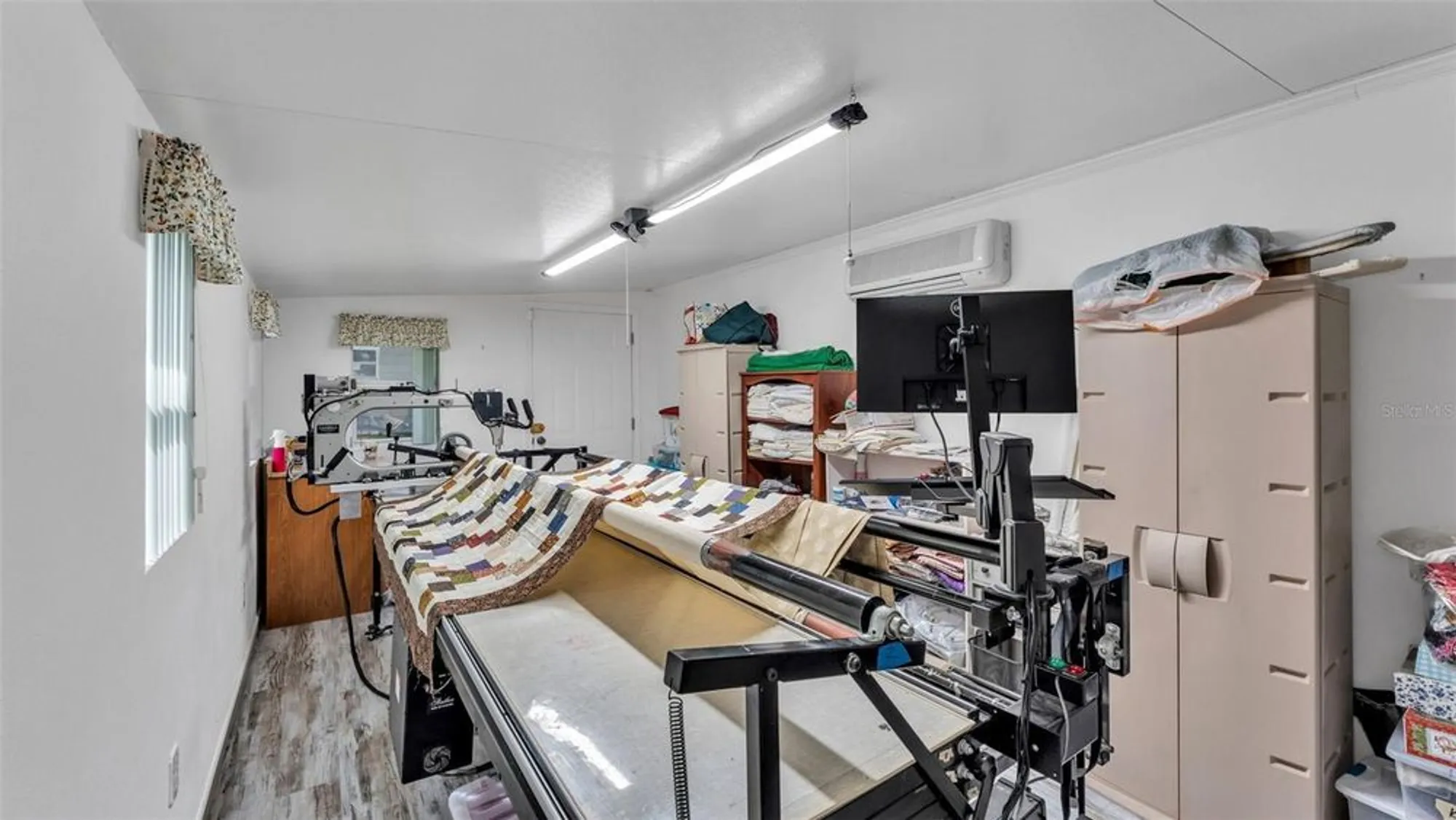 Property Slideshow image 34 of 52 | 1620 foxway dr, Lakeland, FL, 33810