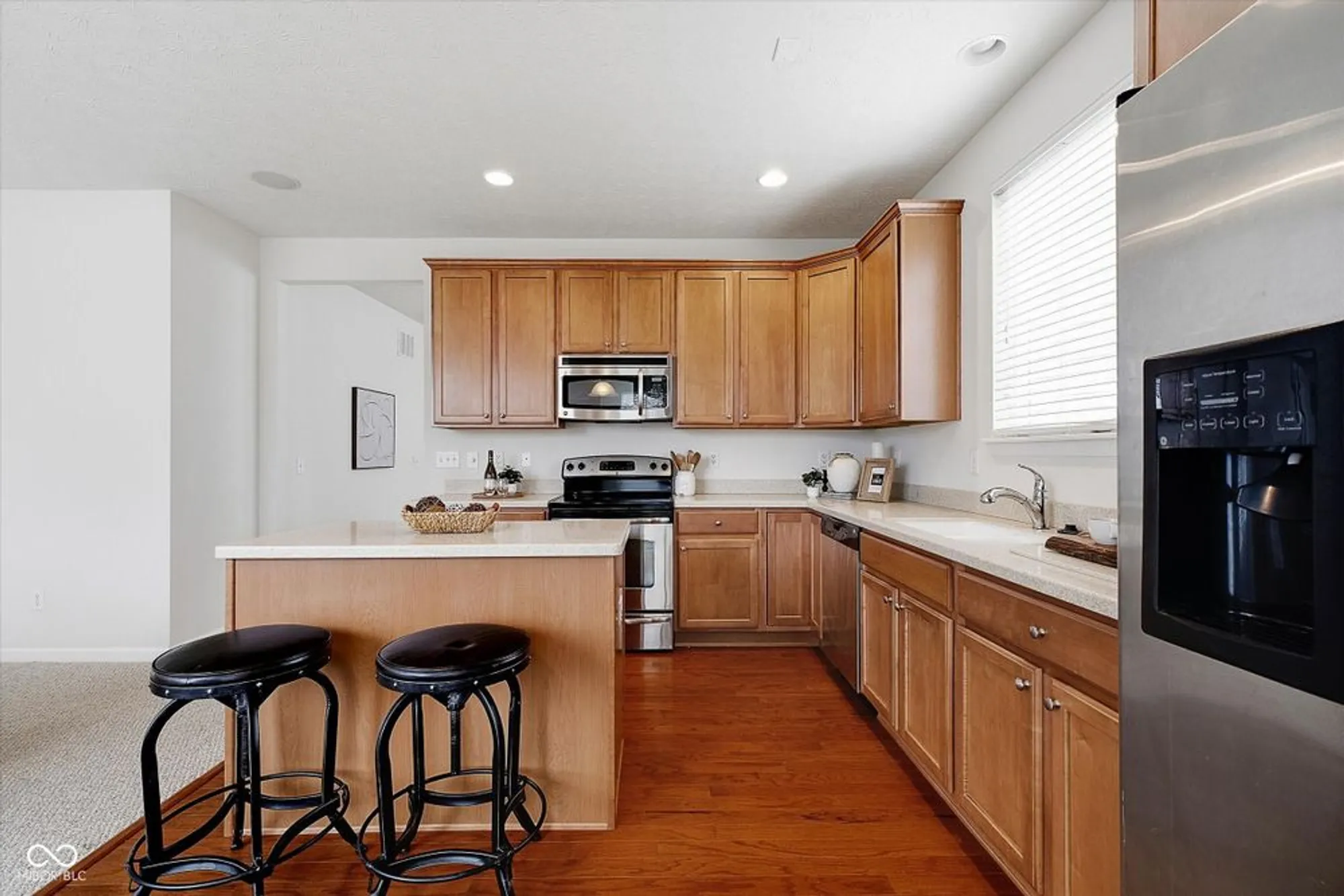 Property Slideshow image 10 of 42 | 12766 winery way, Fishers, IN, 46037