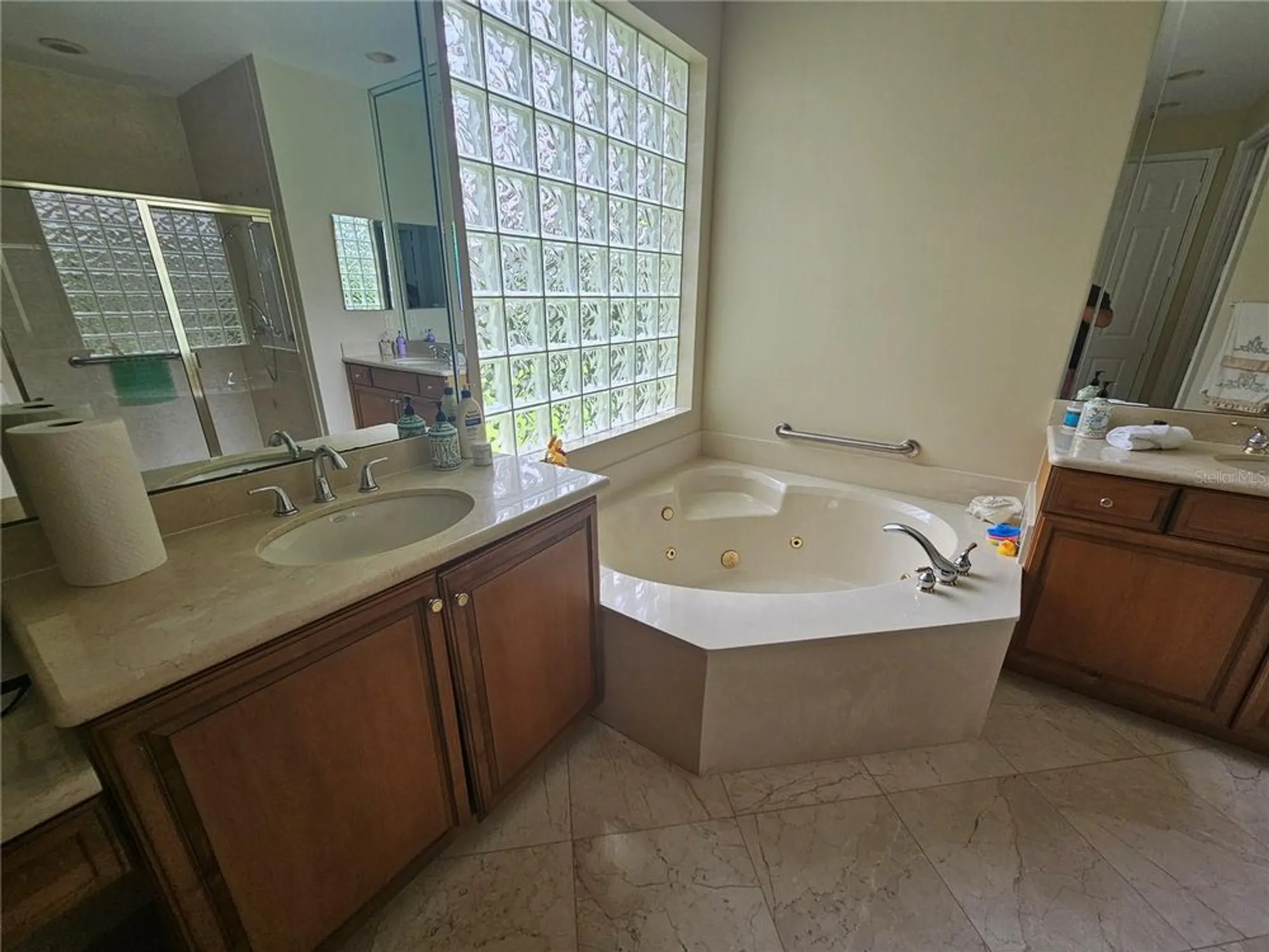 Property Slideshow image 57 of 75 | 6900 molakai cir, Boynton Beach, FL, 33437