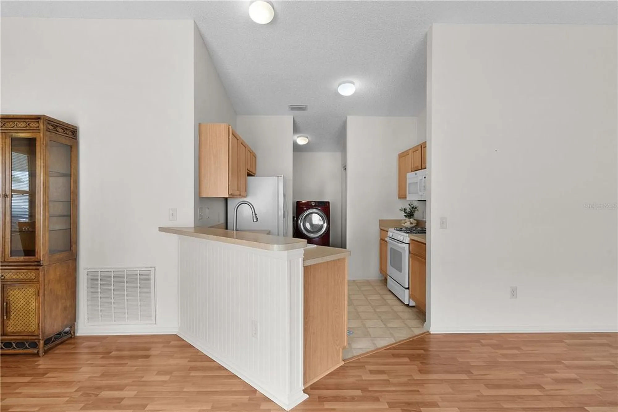 Property Slideshow image 13 of 43 | 424 rose croft ter, The Villages, FL, 32162