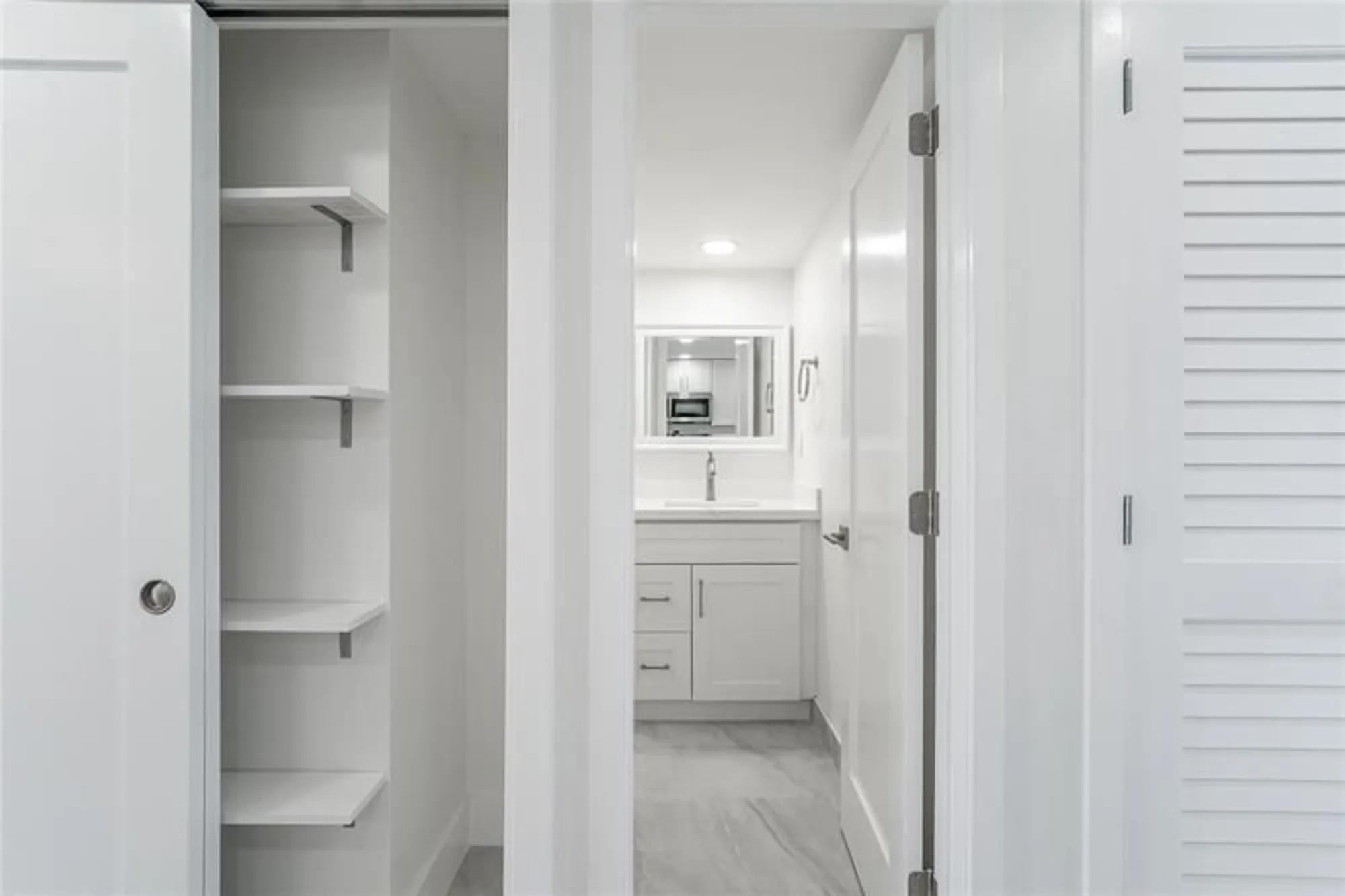 Property Slideshow image 15 of 81 | 8900 washington blvd 418, Pembroke Pines, FL, 33025