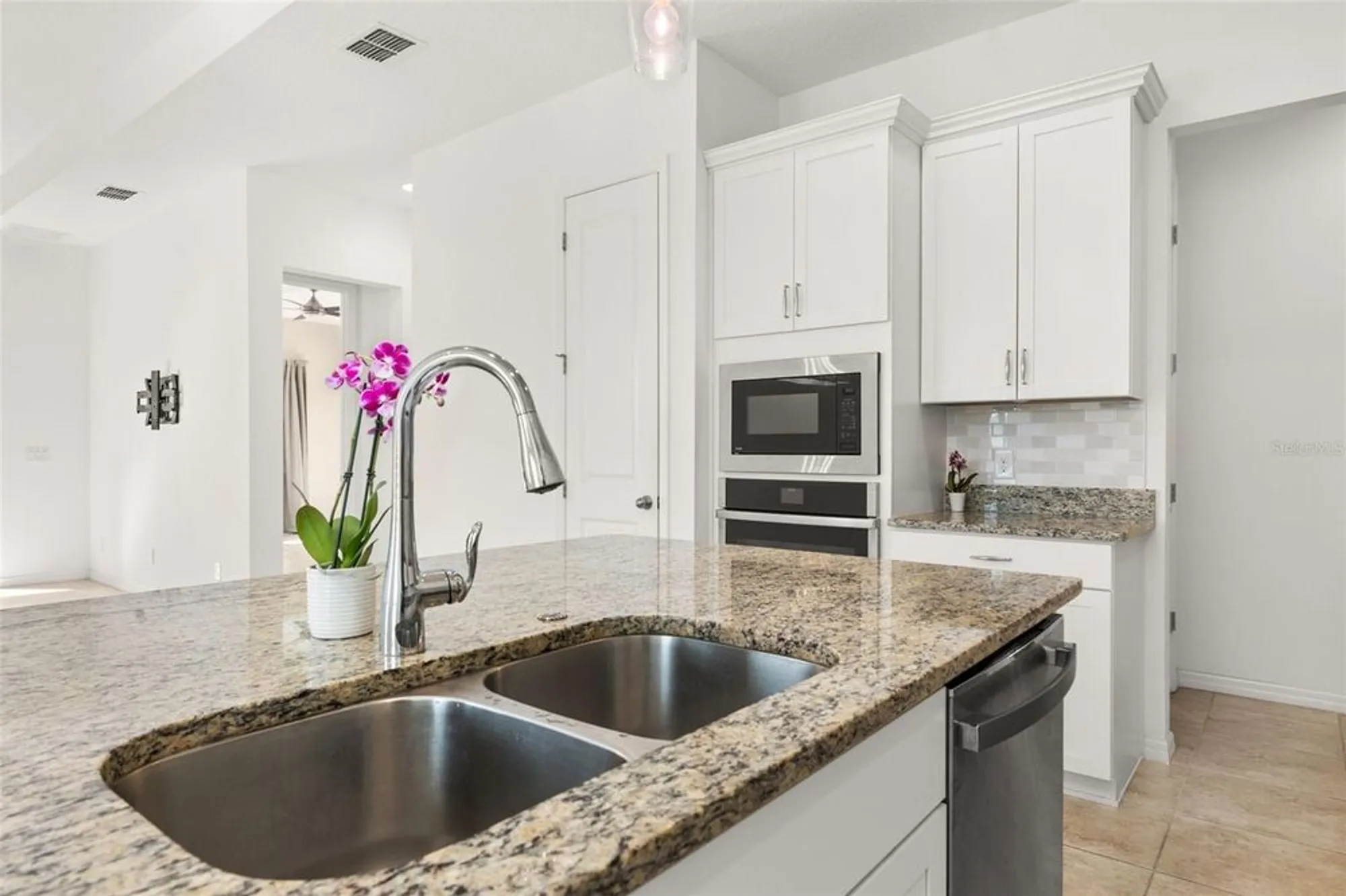 Property Slideshow image 18 of 41 | 1855 flora pass pl, Kissimmee, FL, 34747