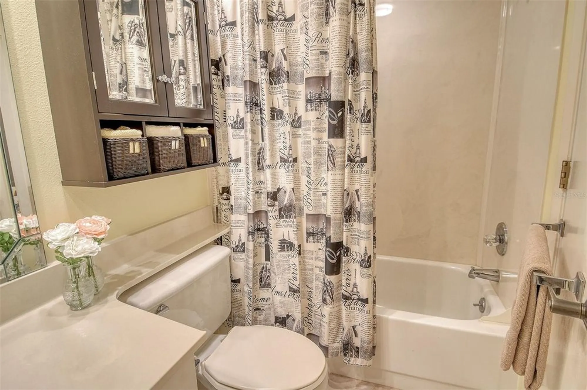 Property Slideshow image 35 of 59 | 5956 clubside dr # 7651, Sarasota, FL, 34243