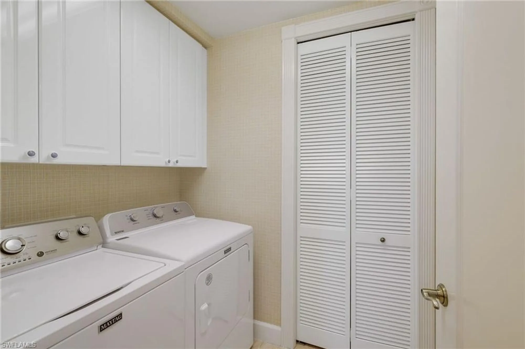 Property Slideshow image 24 of 38 | 11620 court of palms apt 303, Fort Myers, FL, 33908