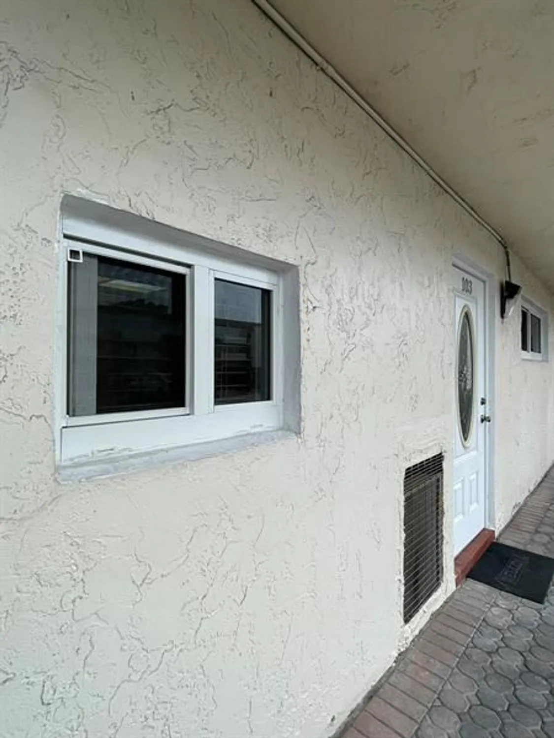 Property Slideshow image 4 of 99 | 361 s hollybrook dr 103, Pembroke Pines, FL, 33025