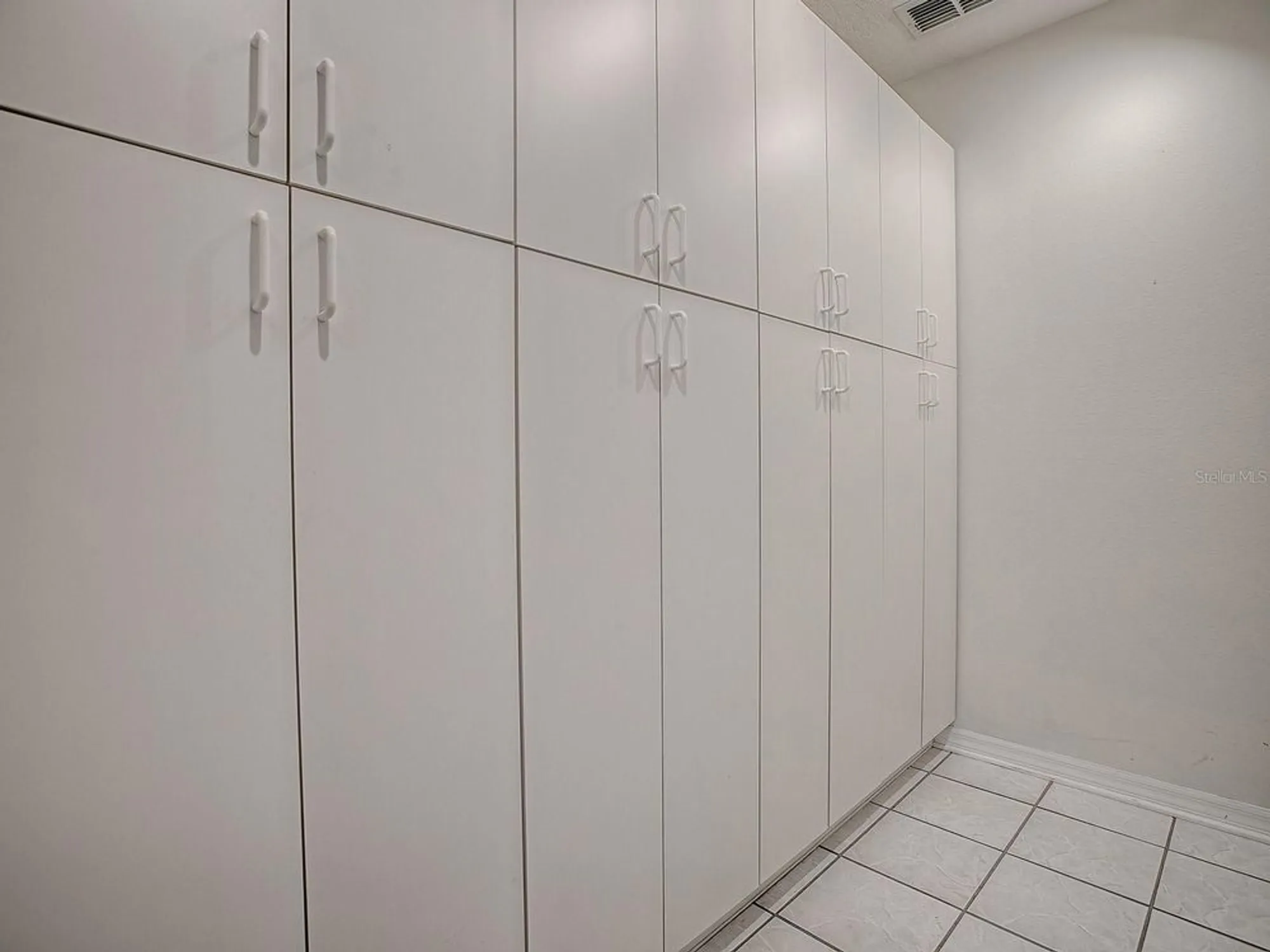 Property Slideshow image 41 of 62 | 25749 whisper oaks rd, Leesburg, FL, 34748