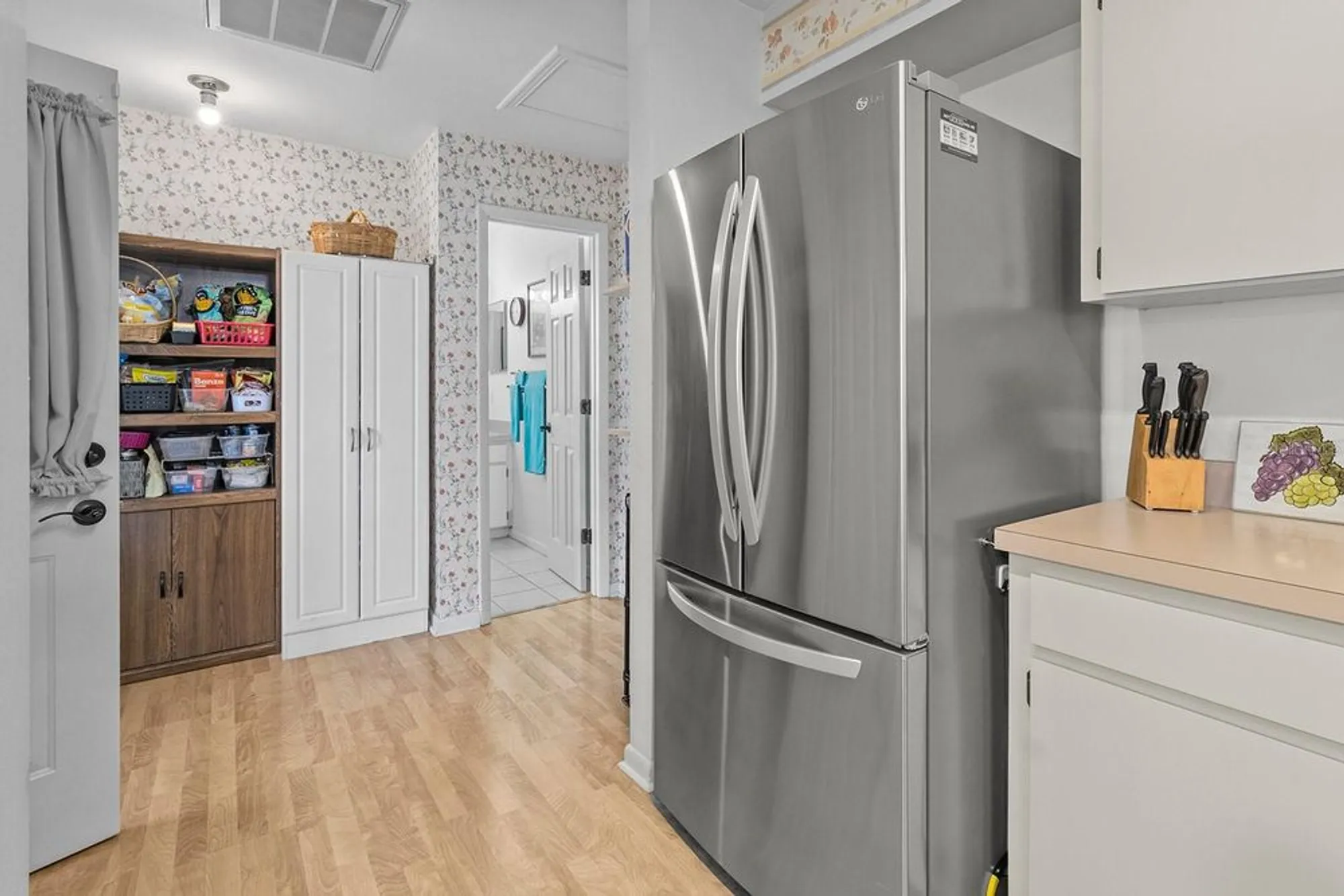 Property Slideshow image 8 of 33 | 4846 colonnades club blvd, Lakeland, FL, 33811