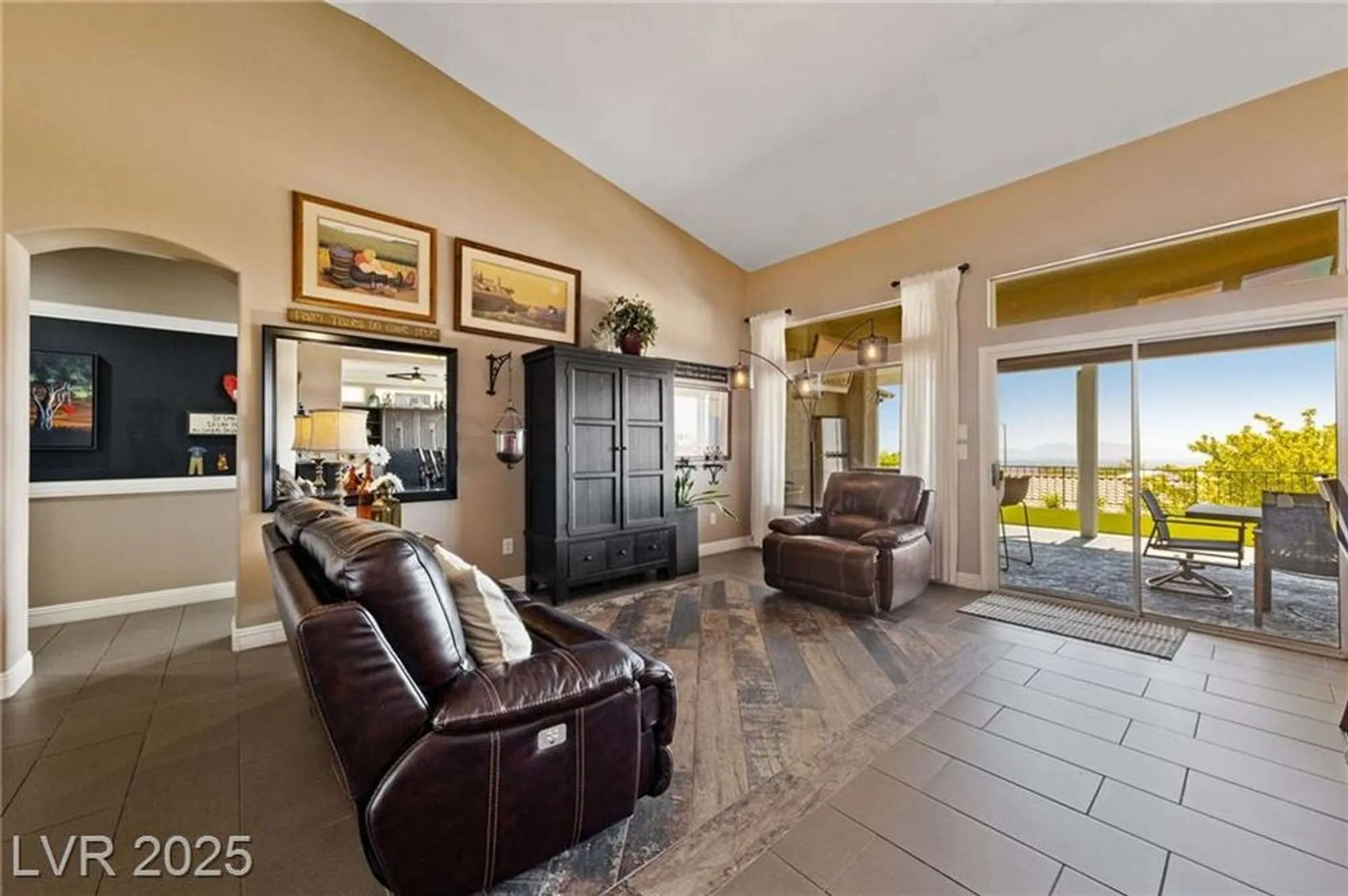 Property Slideshow image 25 of 69 | 2616 faiss dr, Las Vegas, NV, 89134