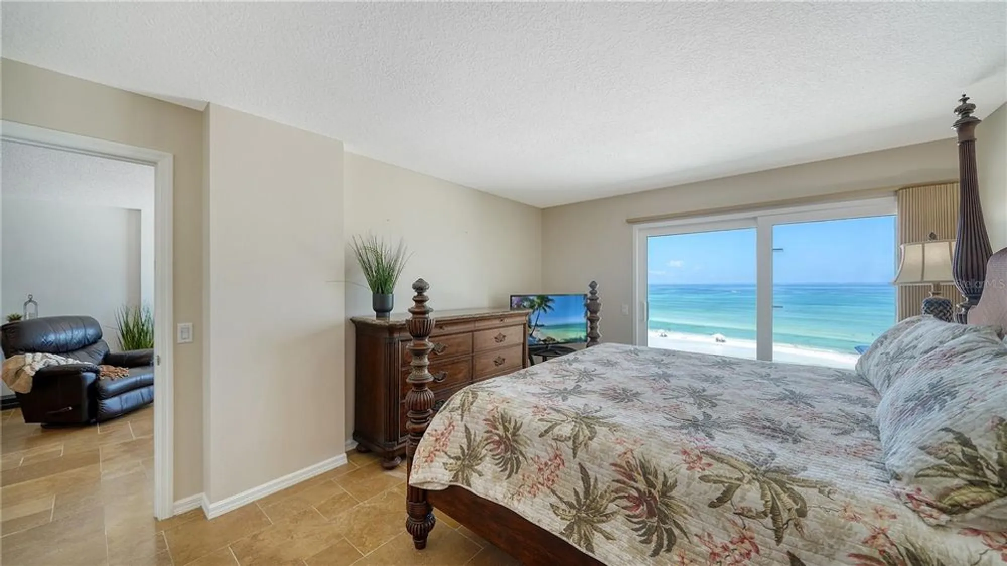 Property Slideshow image 20 of 63 | 19 whispering sands dr apt 805, Sarasota, FL, 34242