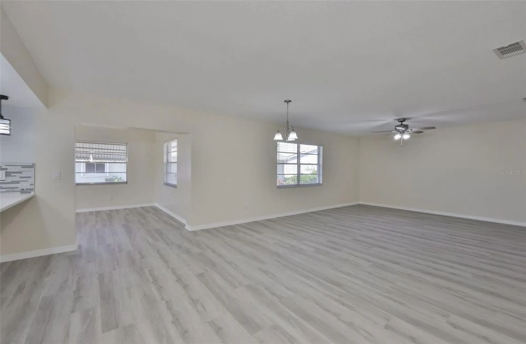 Property Slideshow image 7 of 98 | 1218 haddington cir # 74, Sun City Center, FL, 33573