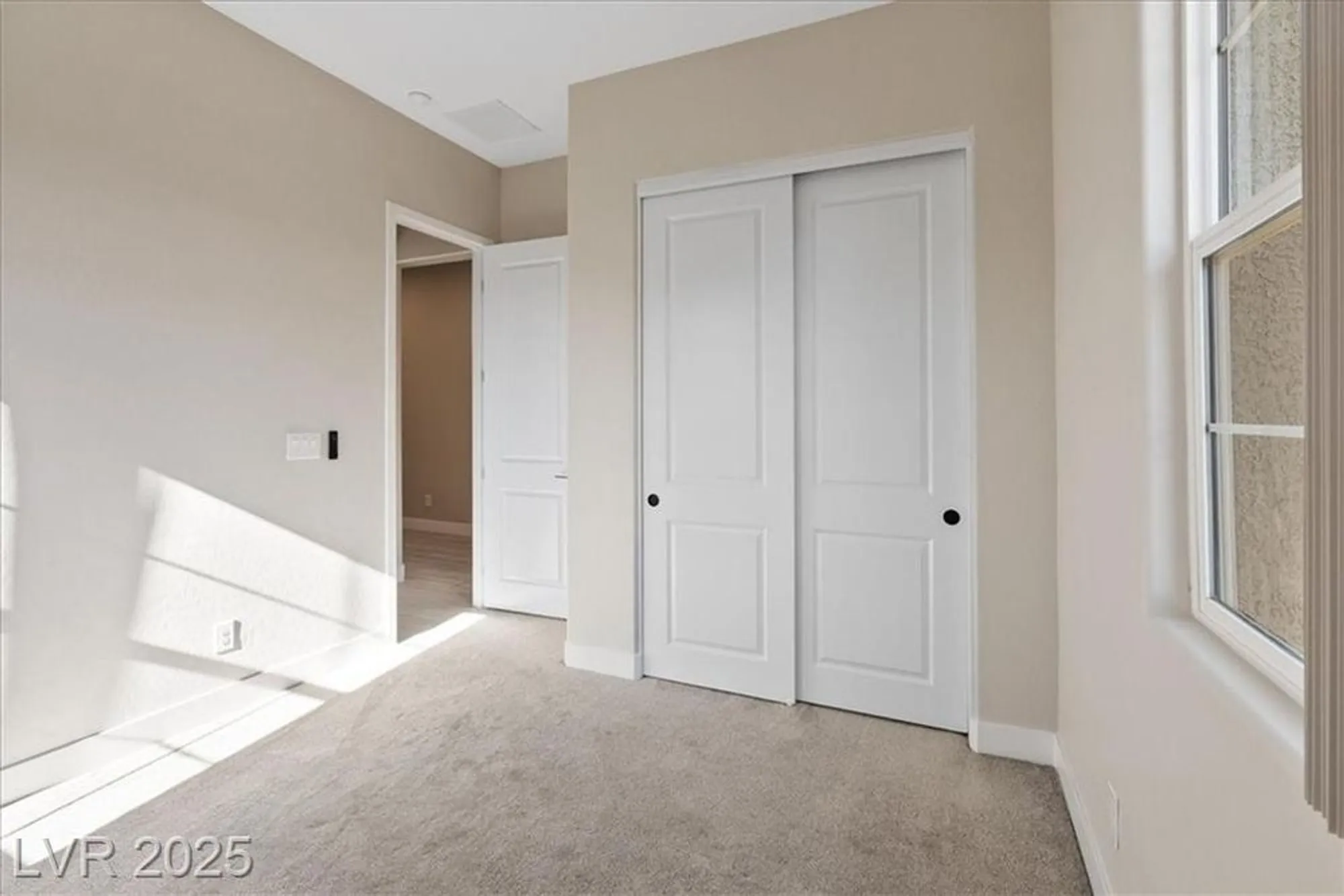 Property Slideshow image 20 of 35 | 85 cathedral wash pl, Henderson, NV, 89011