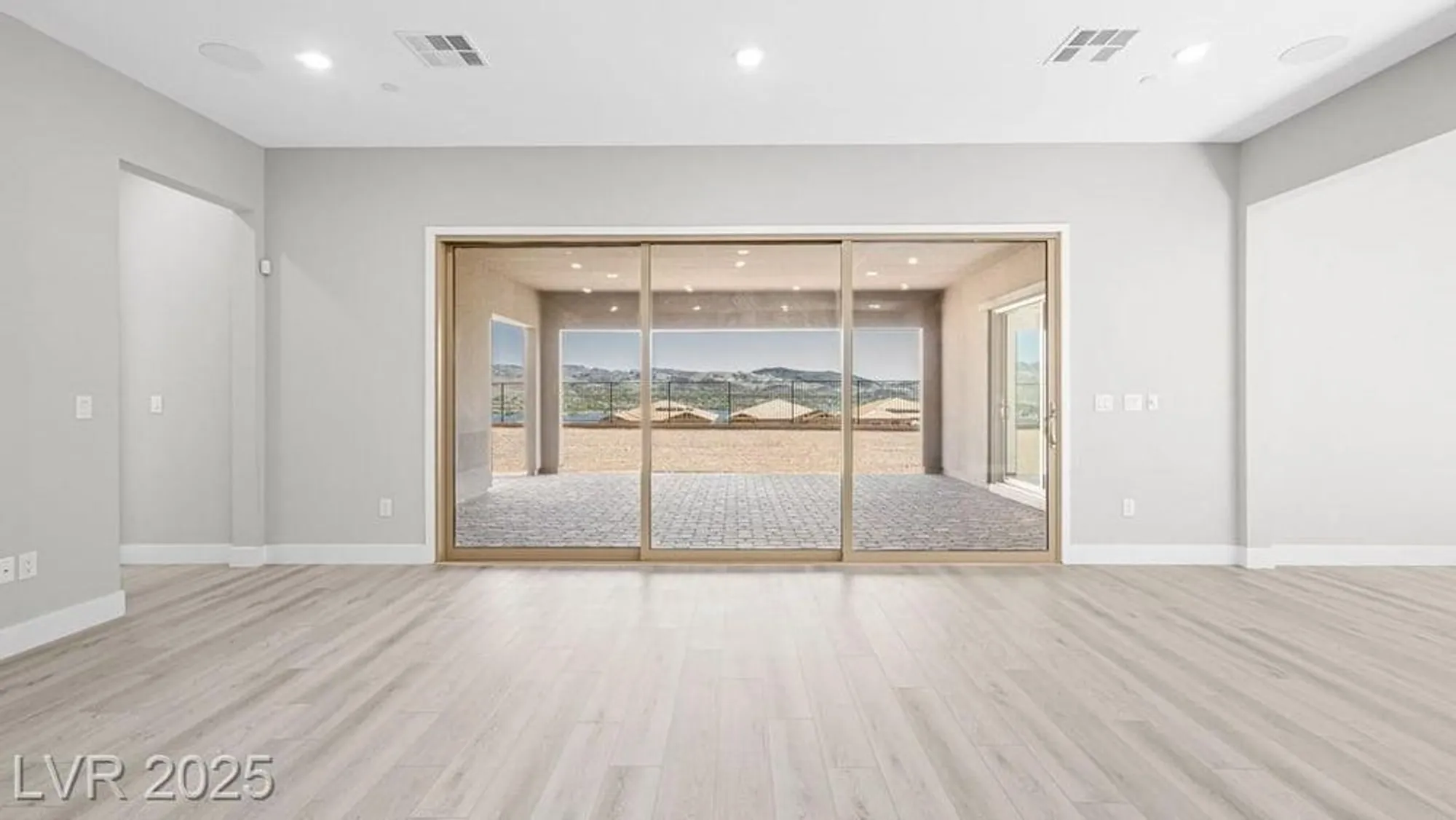 Property Slideshow image 27 of 48 | 241 paraggi bay dr, Henderson, NV, 89011
