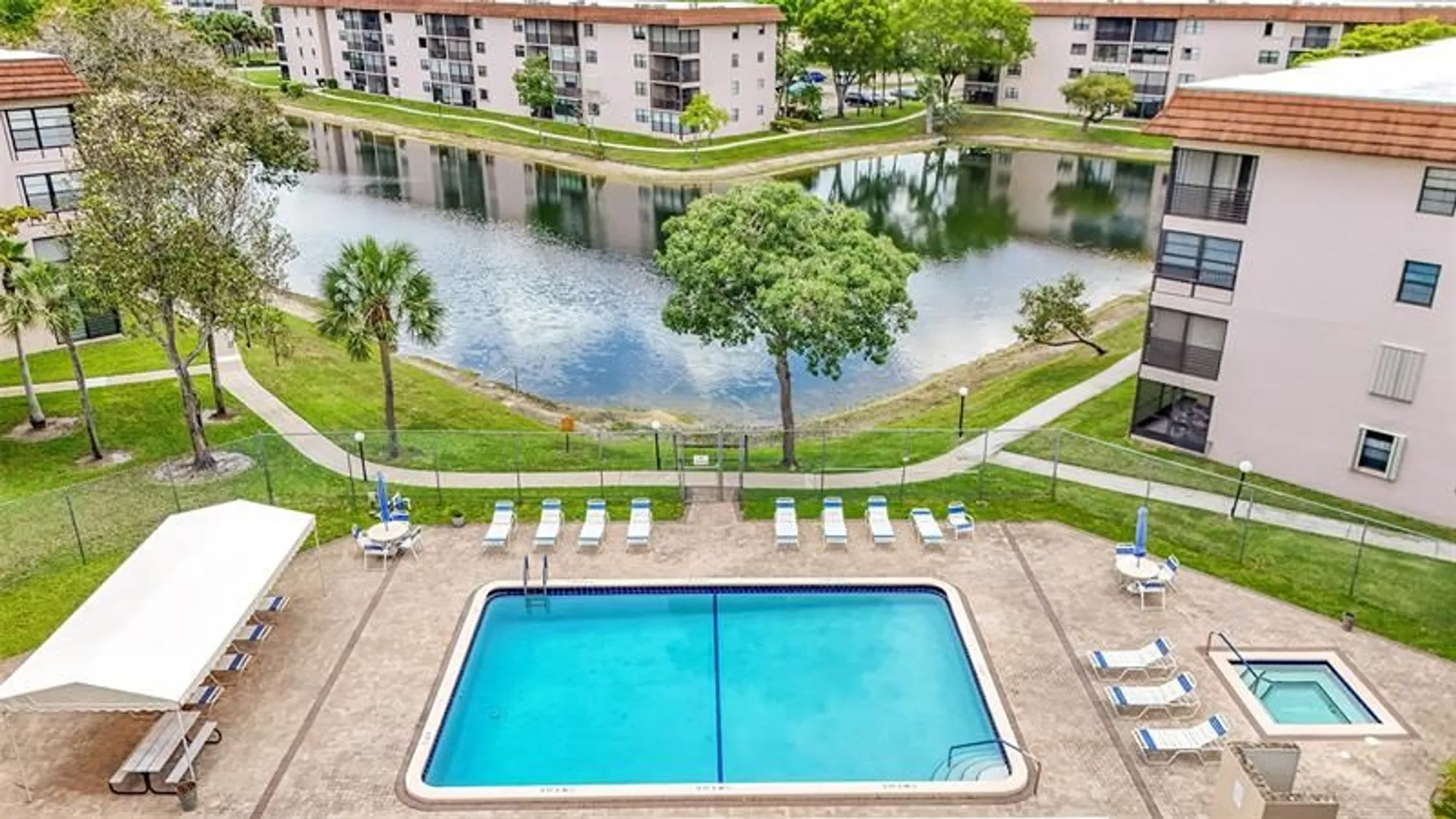 Property Slideshow image 28 of 30 | 4950 e sabal palm blvd 302, Tamarac, FL, 33319