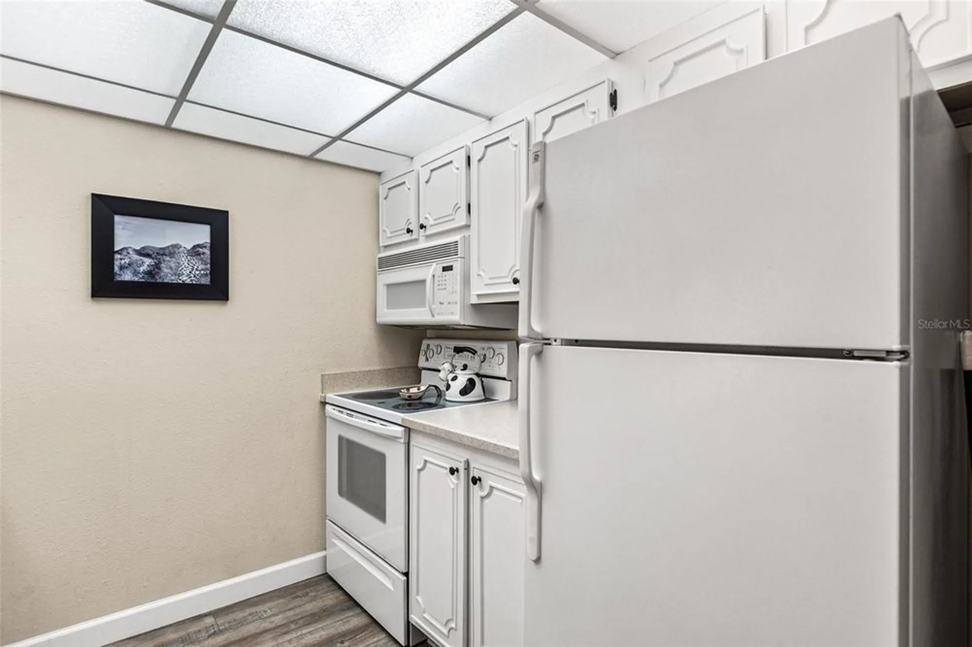 Property Slideshow image 10 of 37 | 14130 rosemary ln 1202, Largo, FL, 33774