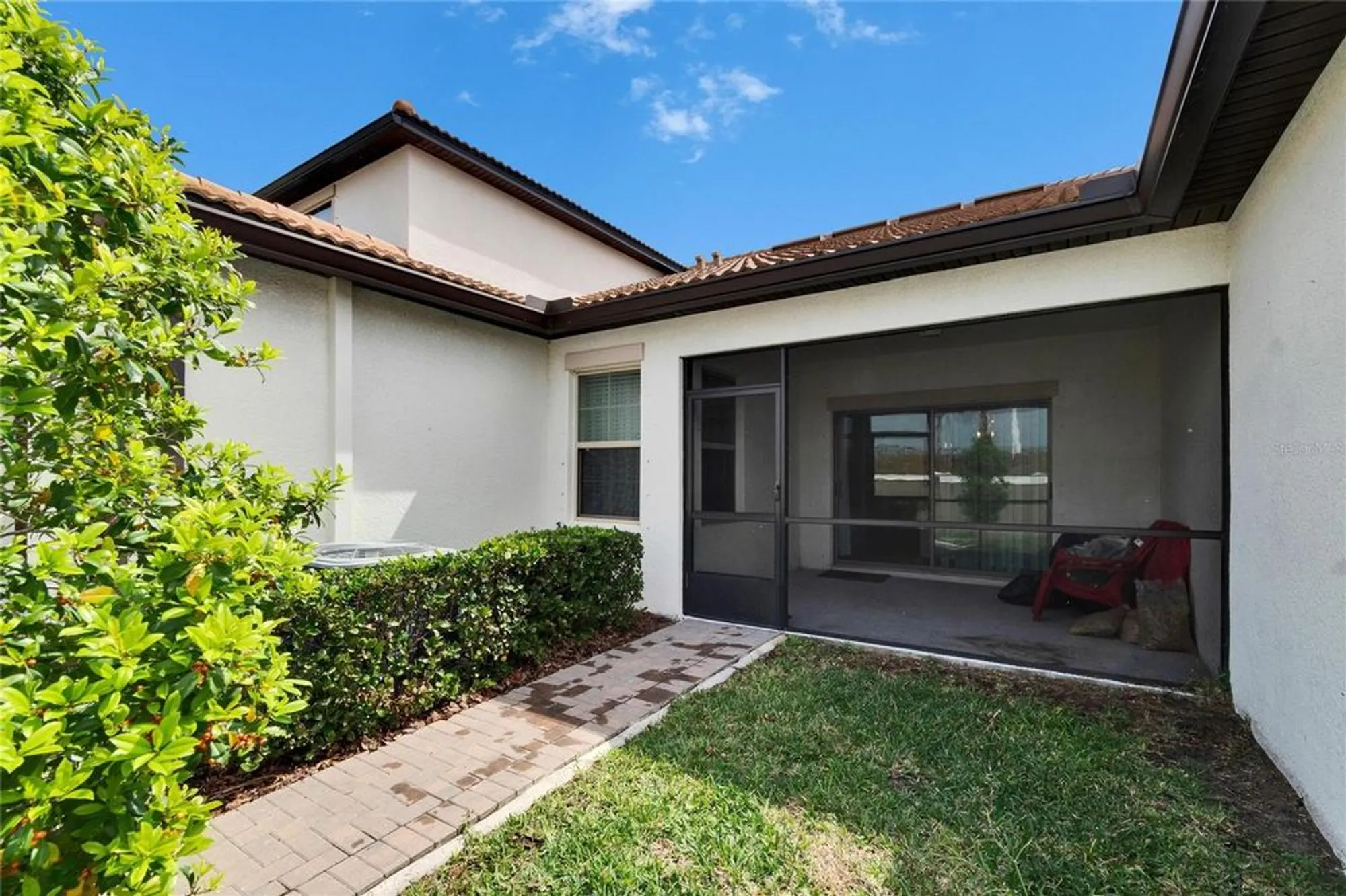Property Slideshow image 41 of 97 | 16927 april plush dr, Wimauma, FL, 33598