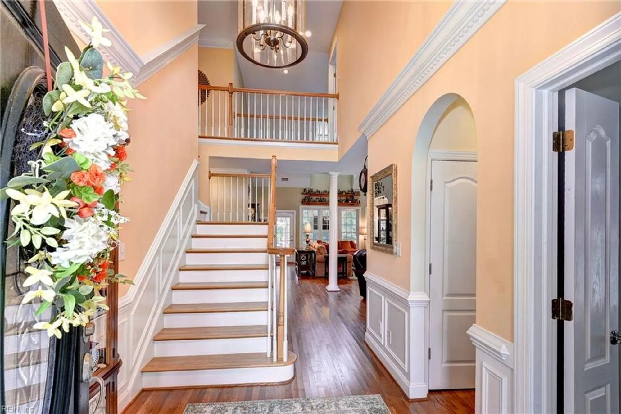 Property Slideshow image 4 of 37 | 104 nottinghamshire, Williamsburg, VA, 23188
