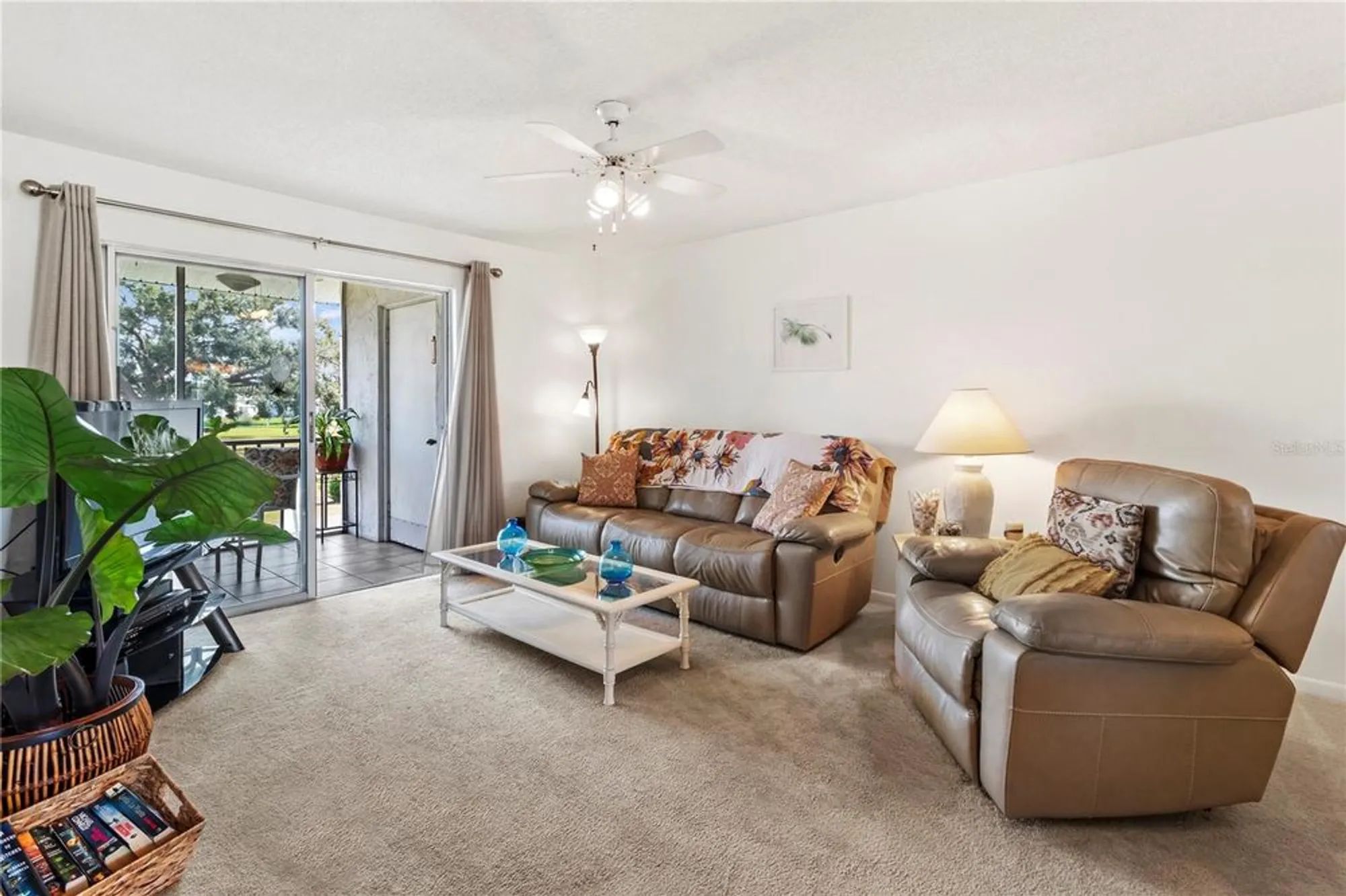 Property Slideshow image 6 of 23 | 4703 1st ct 393, Bradenton, FL, 34207