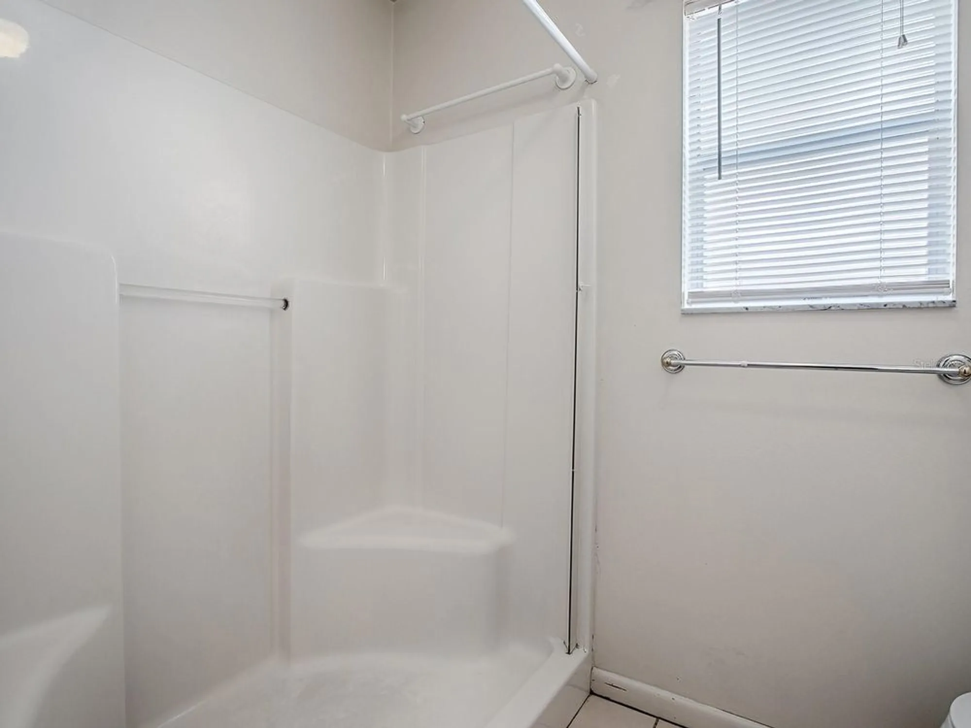 Property Slideshow image 33 of 43 | 642 glen oaks dr, Leesburg, FL, 34748