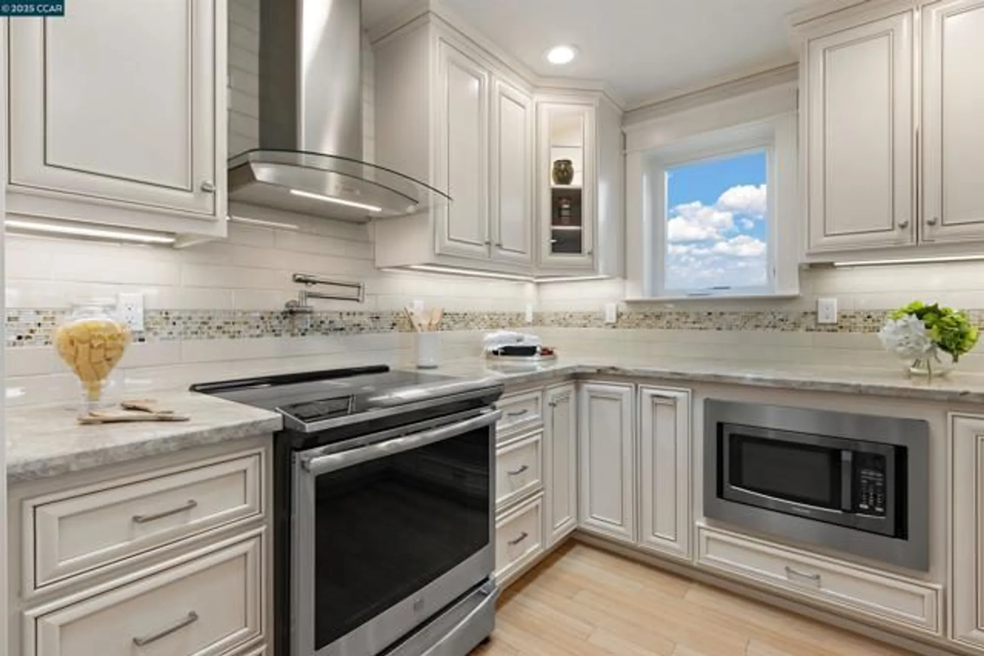 Property Slideshow image 22 of 58 | 2232 golden rain rd apt 1, Walnut Creek, CA, 94595