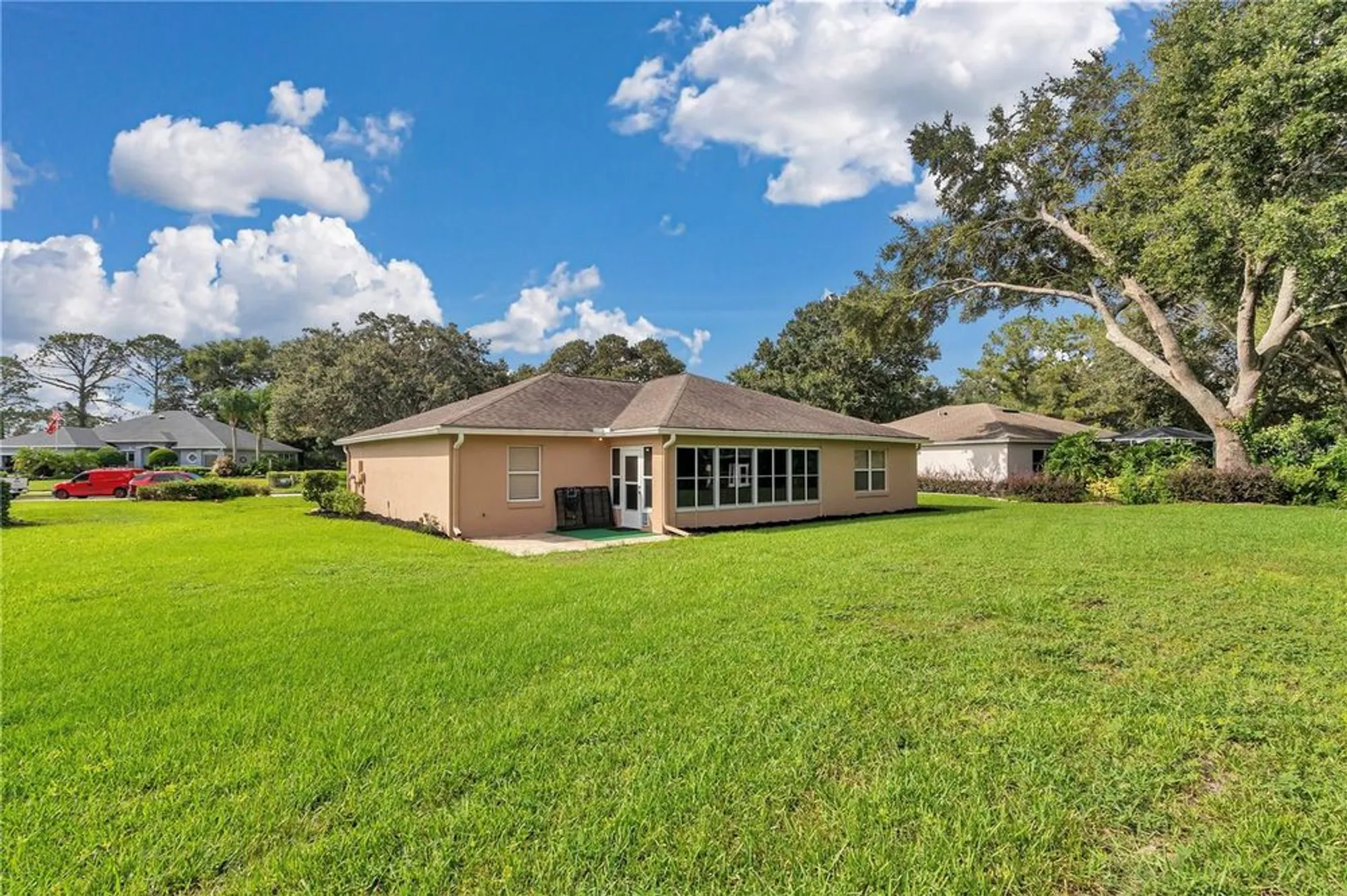 Property Slideshow image 25 of 43 | 5556 grove mnr, Lady Lake, FL, 32159