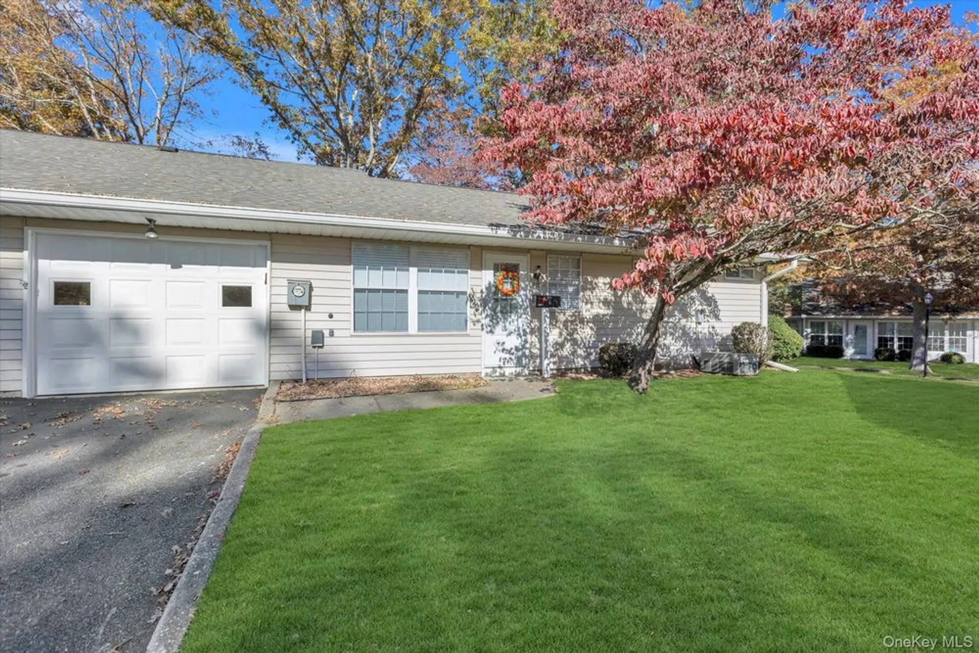 Property Slideshow image 15 of 17 | 416 weymouth ct a, Ridge, NY, 11961