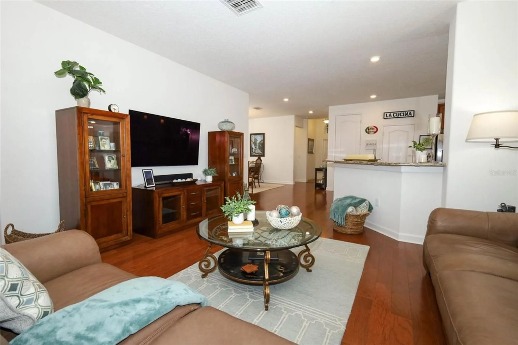 Property Slideshow image 22 of 55 | 3574 la jolla dr, Clermont, FL, 34711