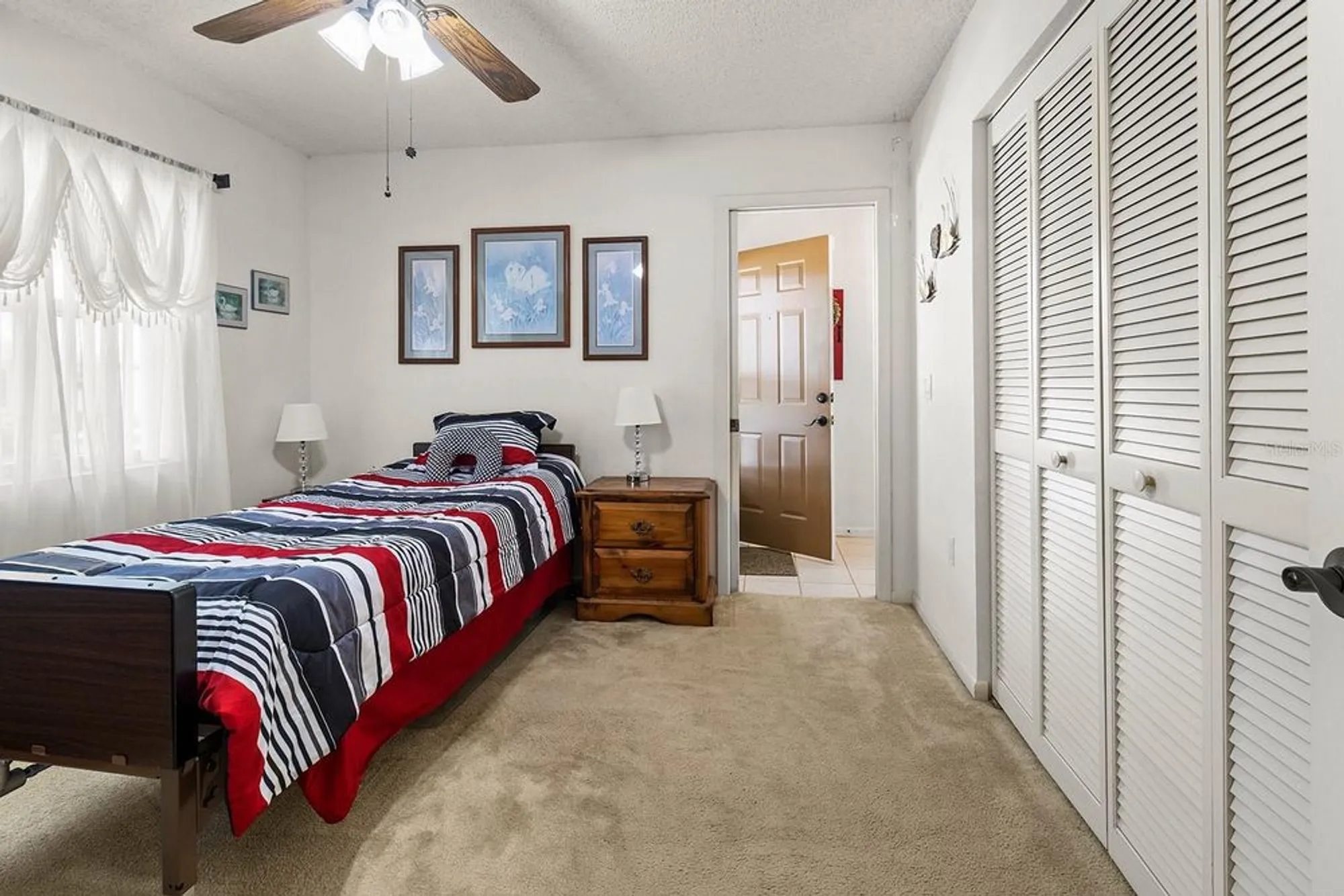 Property Slideshow image 16 of 33 | 4846 colonnades club blvd, Lakeland, FL, 33811