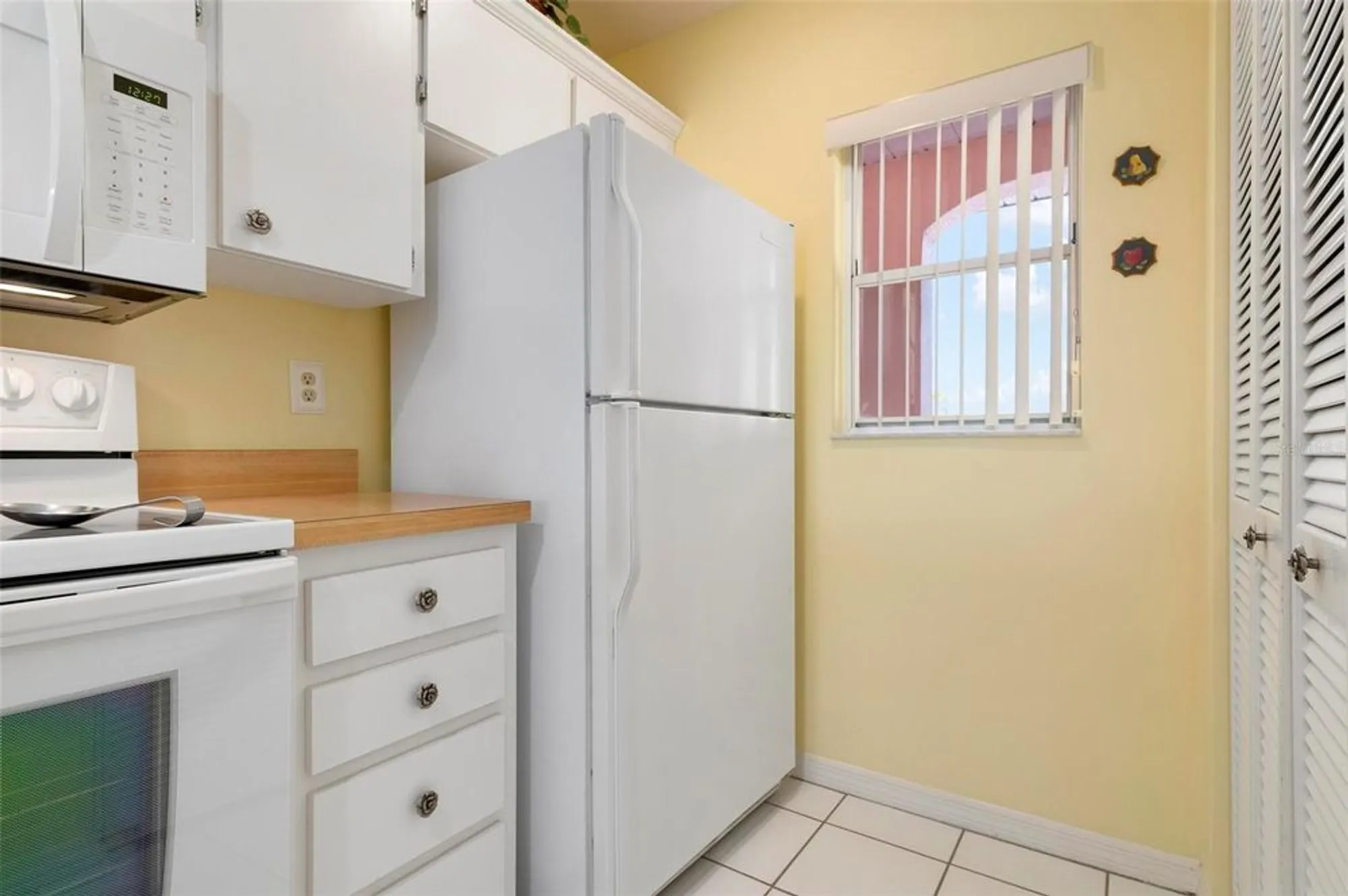 Property Slideshow image 12 of 68 | 458 cerromar rd 483, Venice, FL, 34293