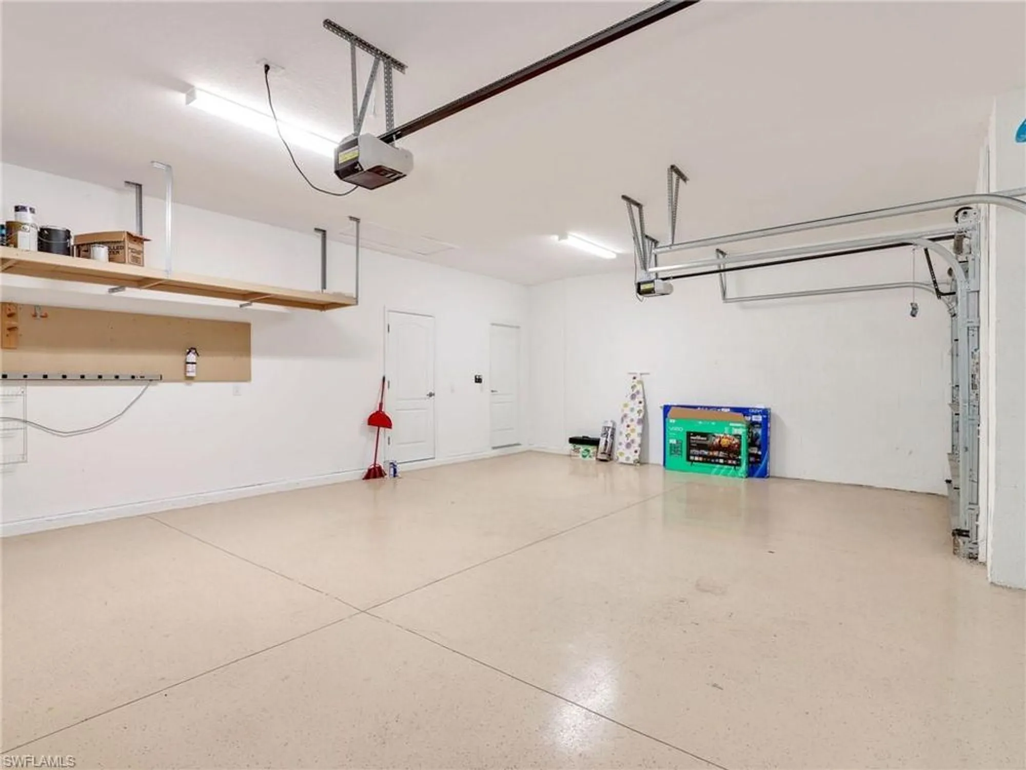 Property Slideshow image 28 of 38 | 11973 bay oak dr, Fort Myers, FL, 33913