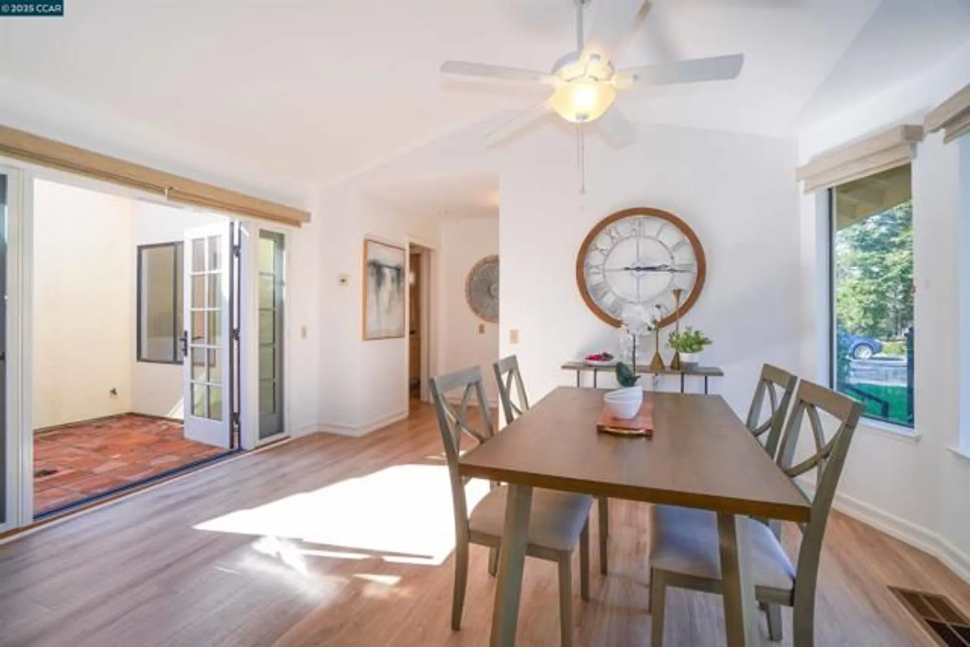 Property Slideshow image 10 of 26 | 11 fountain grove cir, Napa, CA, 94558